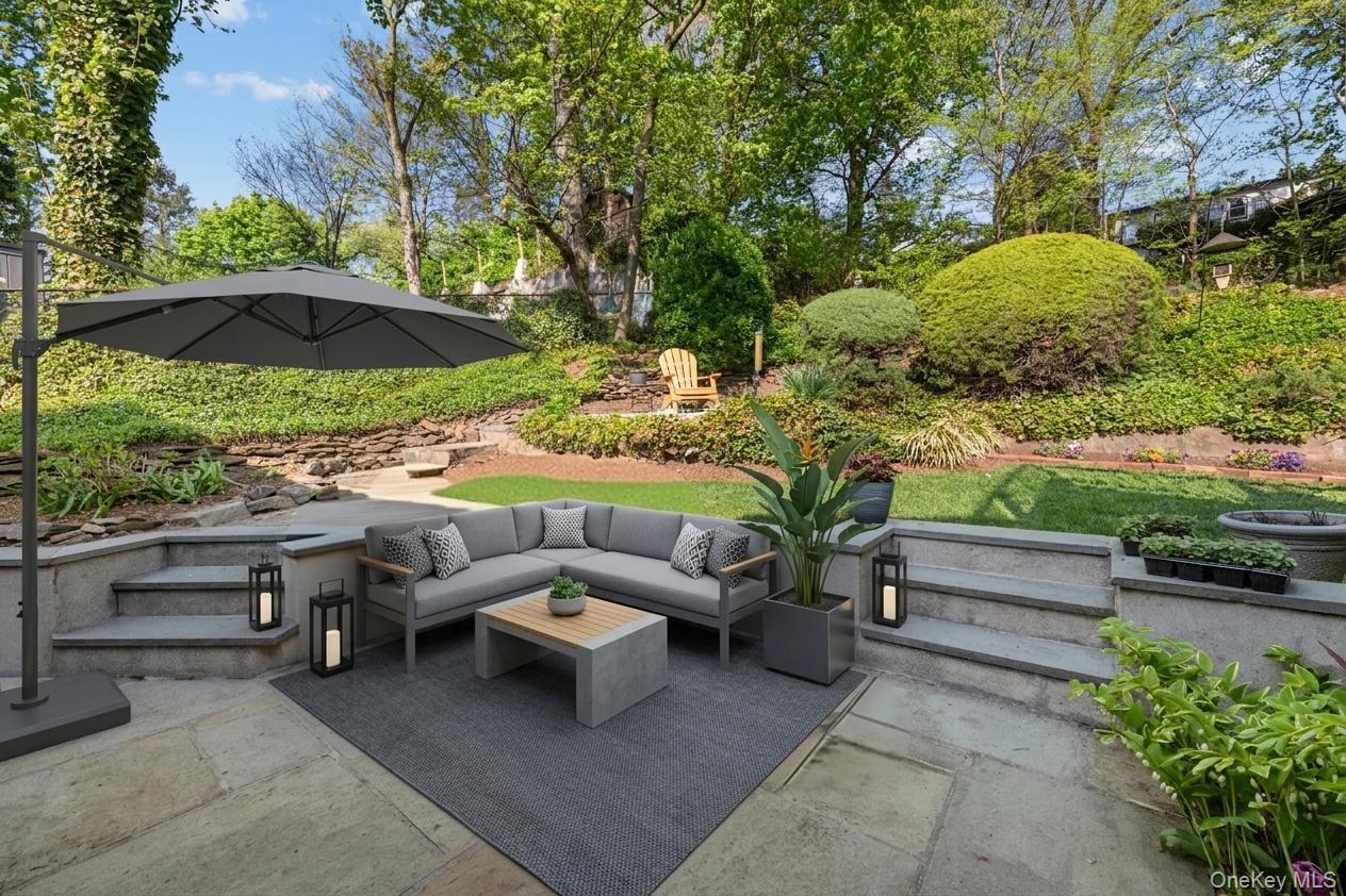 Single Family Netherland  Bronx, NY 10463, MLS-998512-17