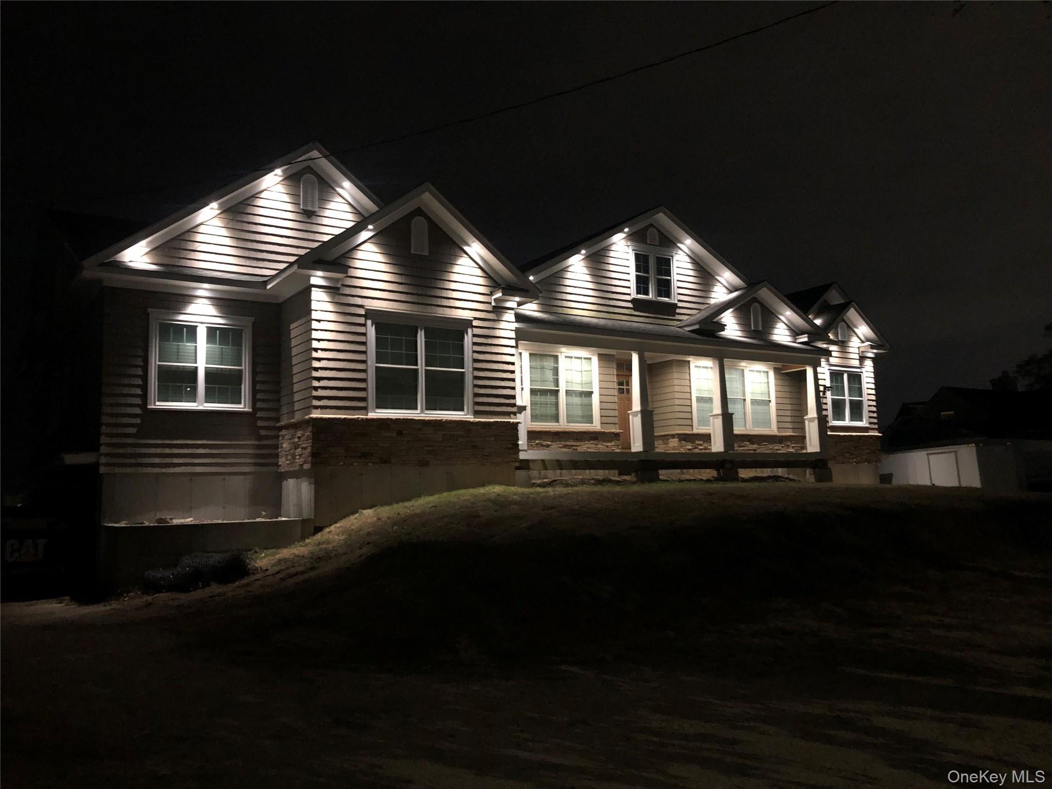 Single Family Merrick Road  Nassau County, NY 11758, MLS-998535-6