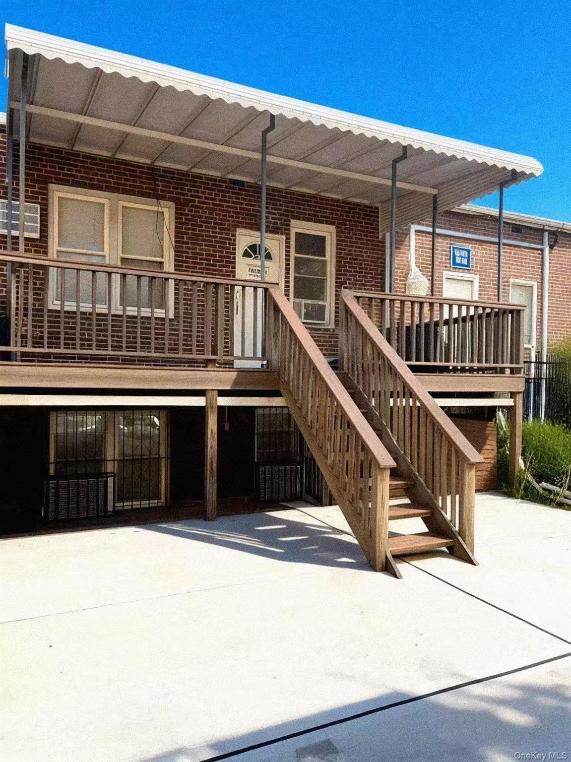 Single Family Little Neck Queens, NY 11001, MLS-998536-9