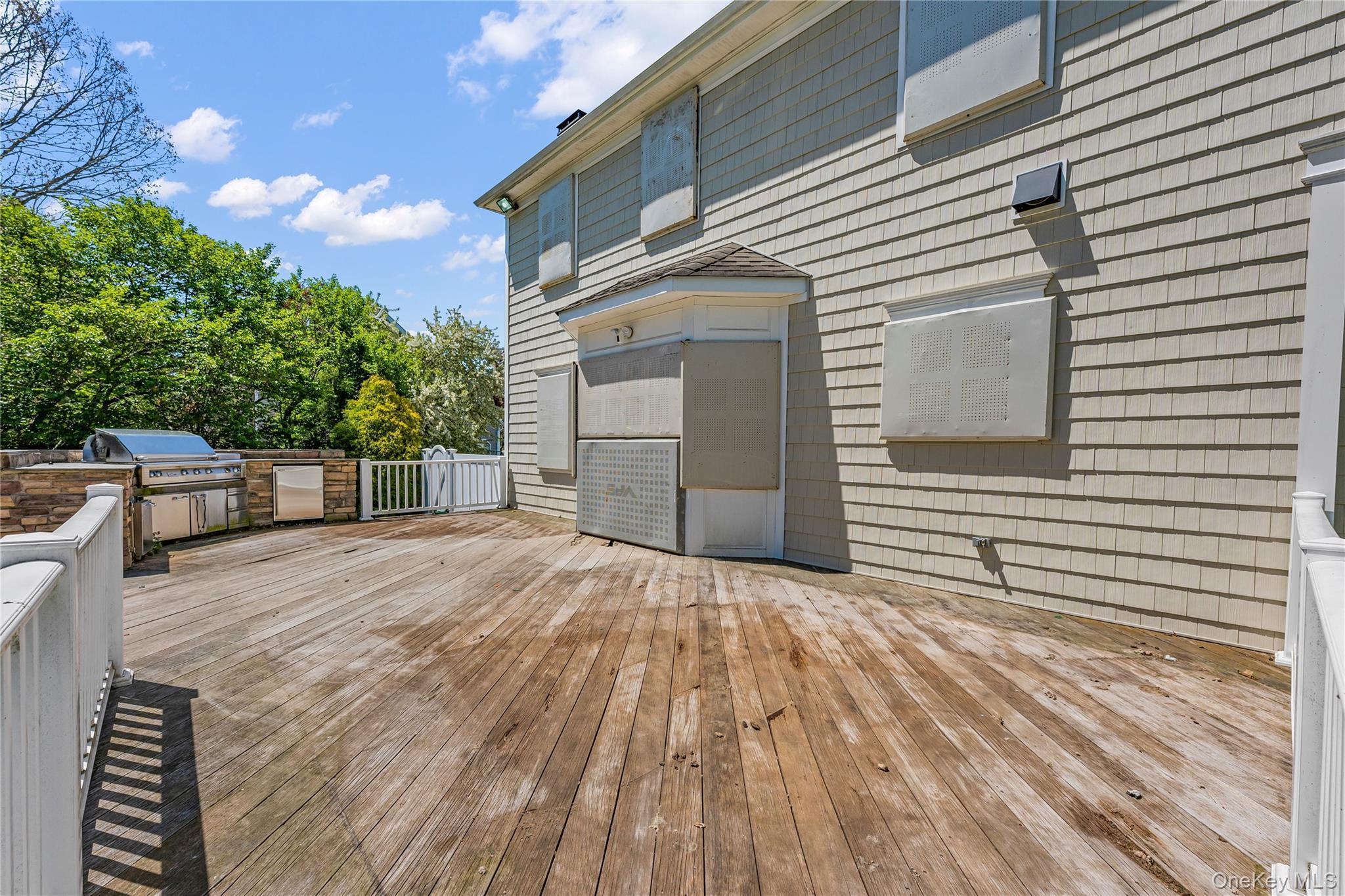 Single Family Harrison Avenue Suffolk County, NY 11764, MLS-998541-30