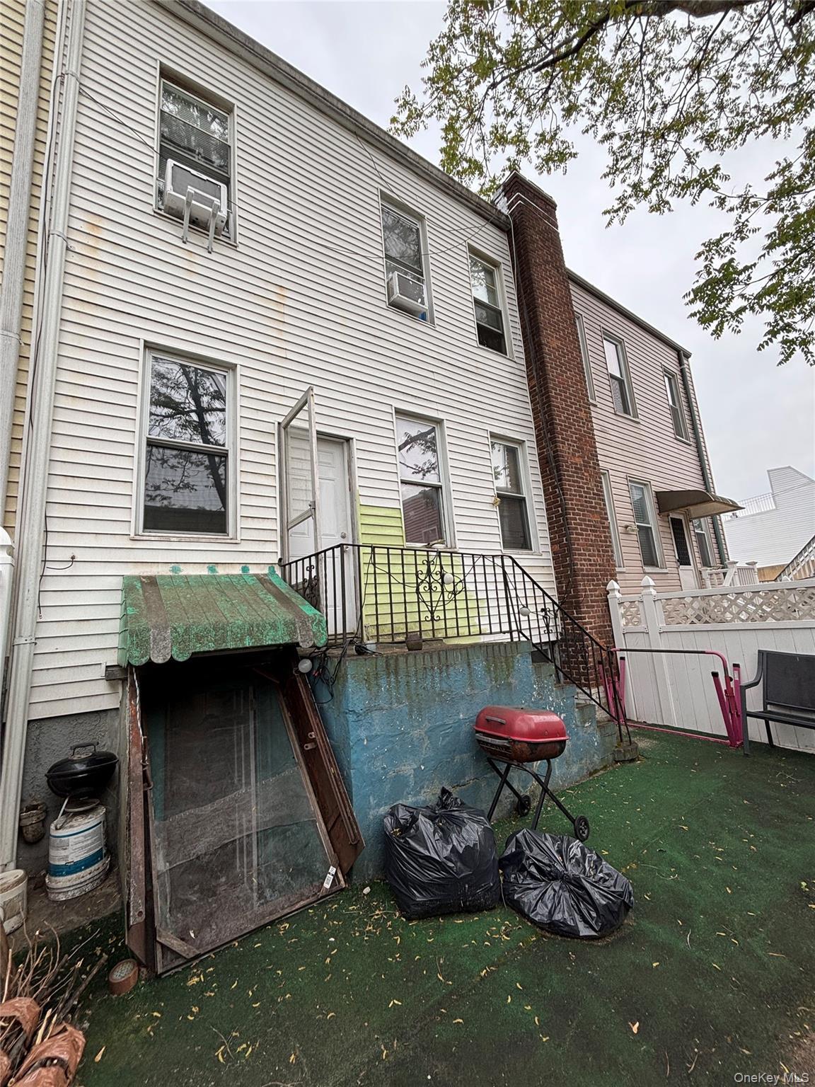 Single Family 80th  Queens, NY 11385, MLS-998561-8