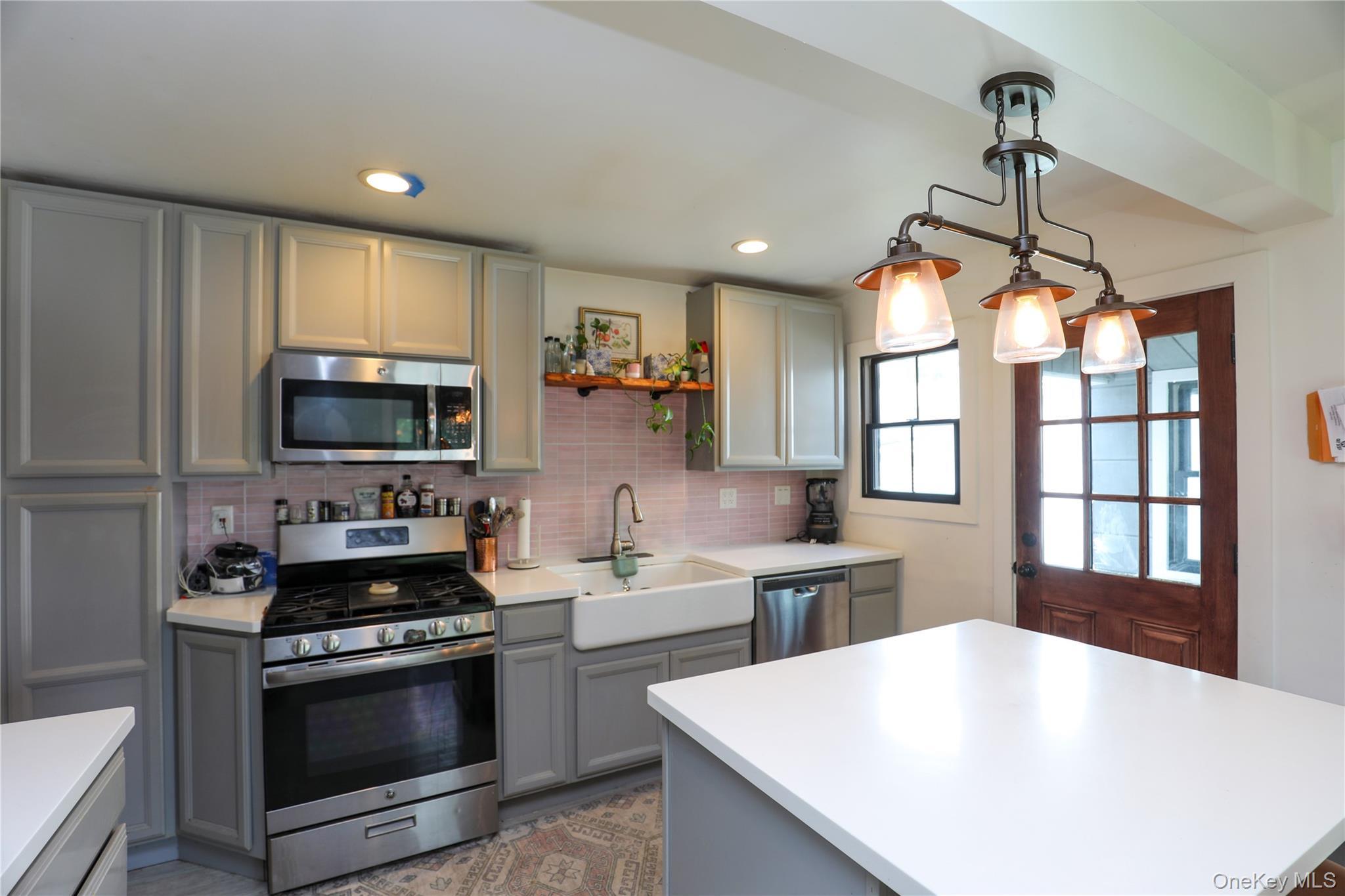 Single Family Phillips Avenue  Ulster County, NY 12528, MLS-998627-10