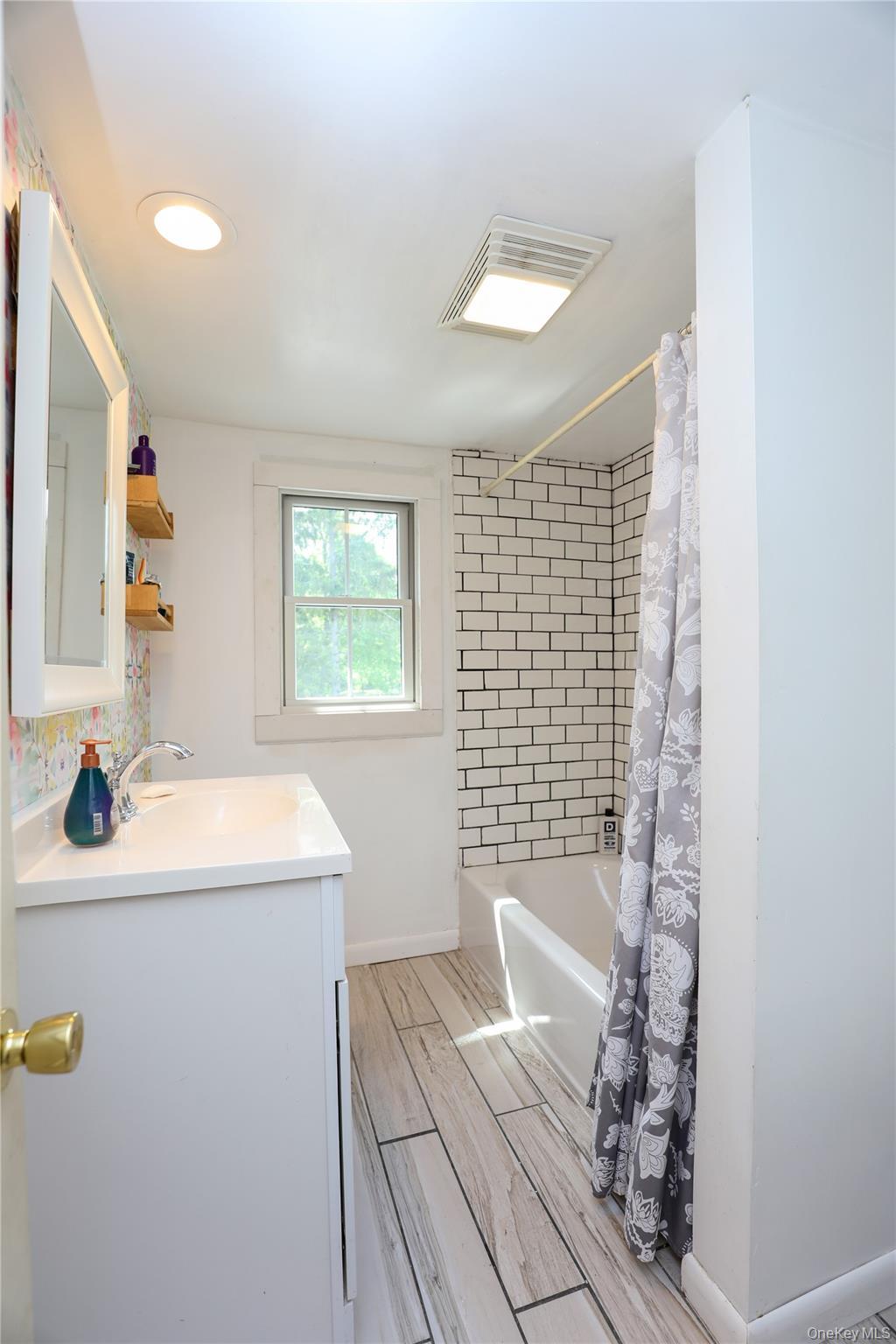 Single Family Phillips Avenue  Ulster County, NY 12528, MLS-998627-18