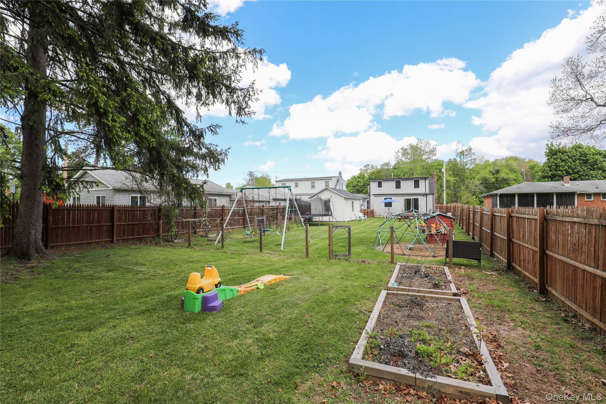 Single Family Phillips Avenue  Ulster County, NY 12528, MLS-998627-27