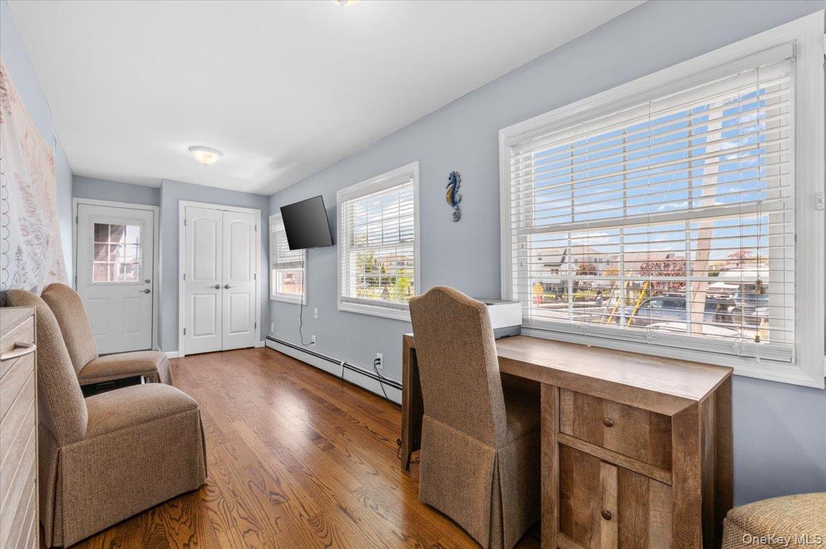 Single Family Islip Court Nassau County, NY 11793, MLS-998636-15