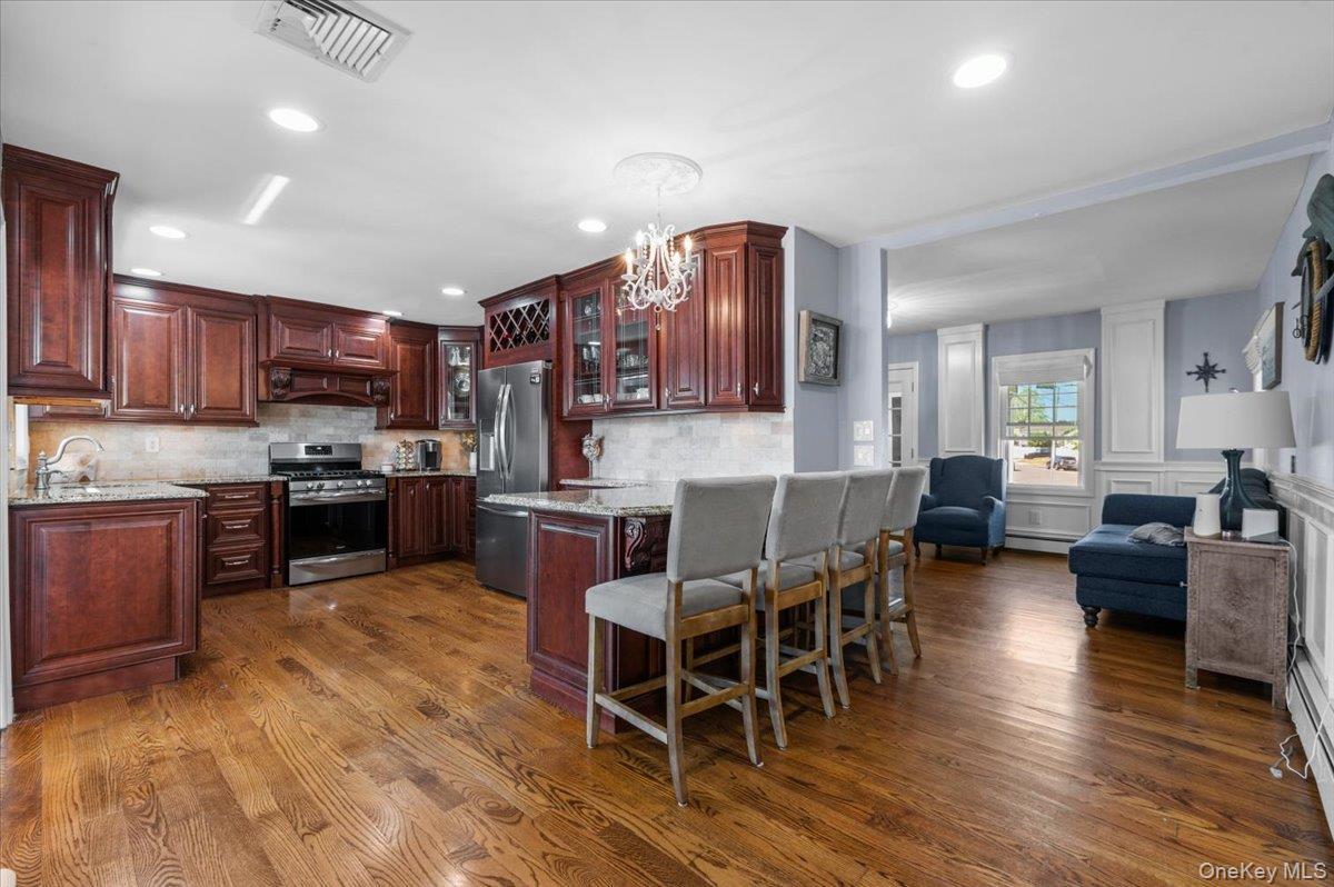Single Family Islip Court Nassau County, NY 11793, MLS-998636-9