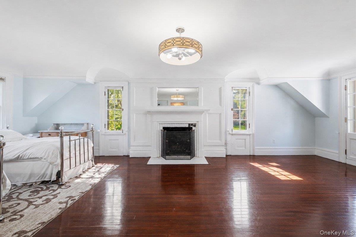 Single Family Roads End  Nassau County, NY 11545, MLS-998655-22