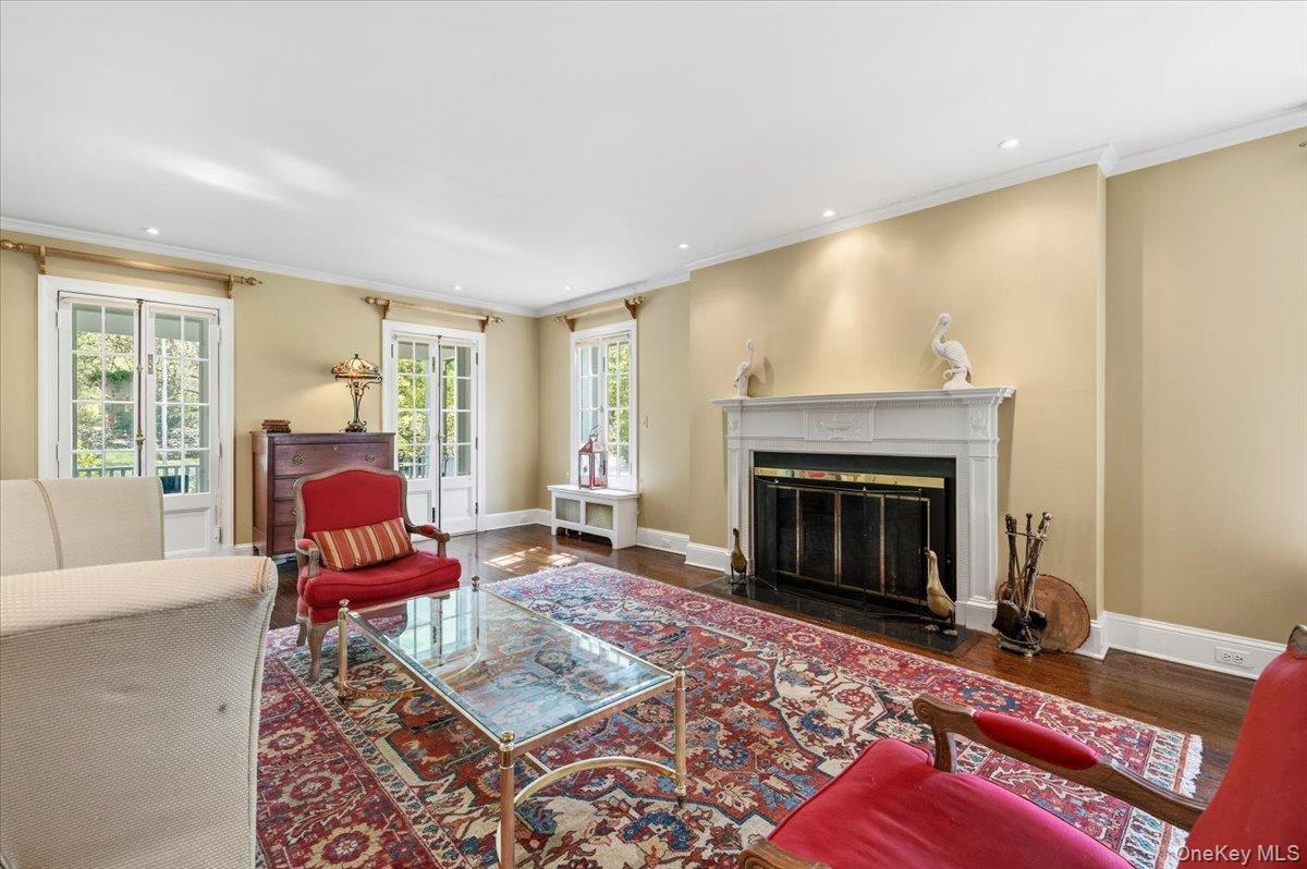 Single Family Roads End  Nassau County, NY 11545, MLS-998655-8