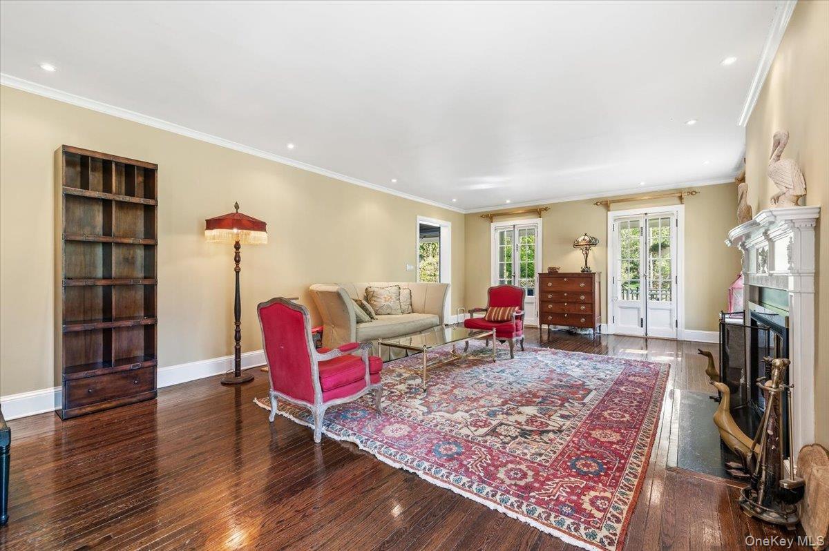 Single Family Roads End  Nassau County, NY 11545, MLS-998655-9