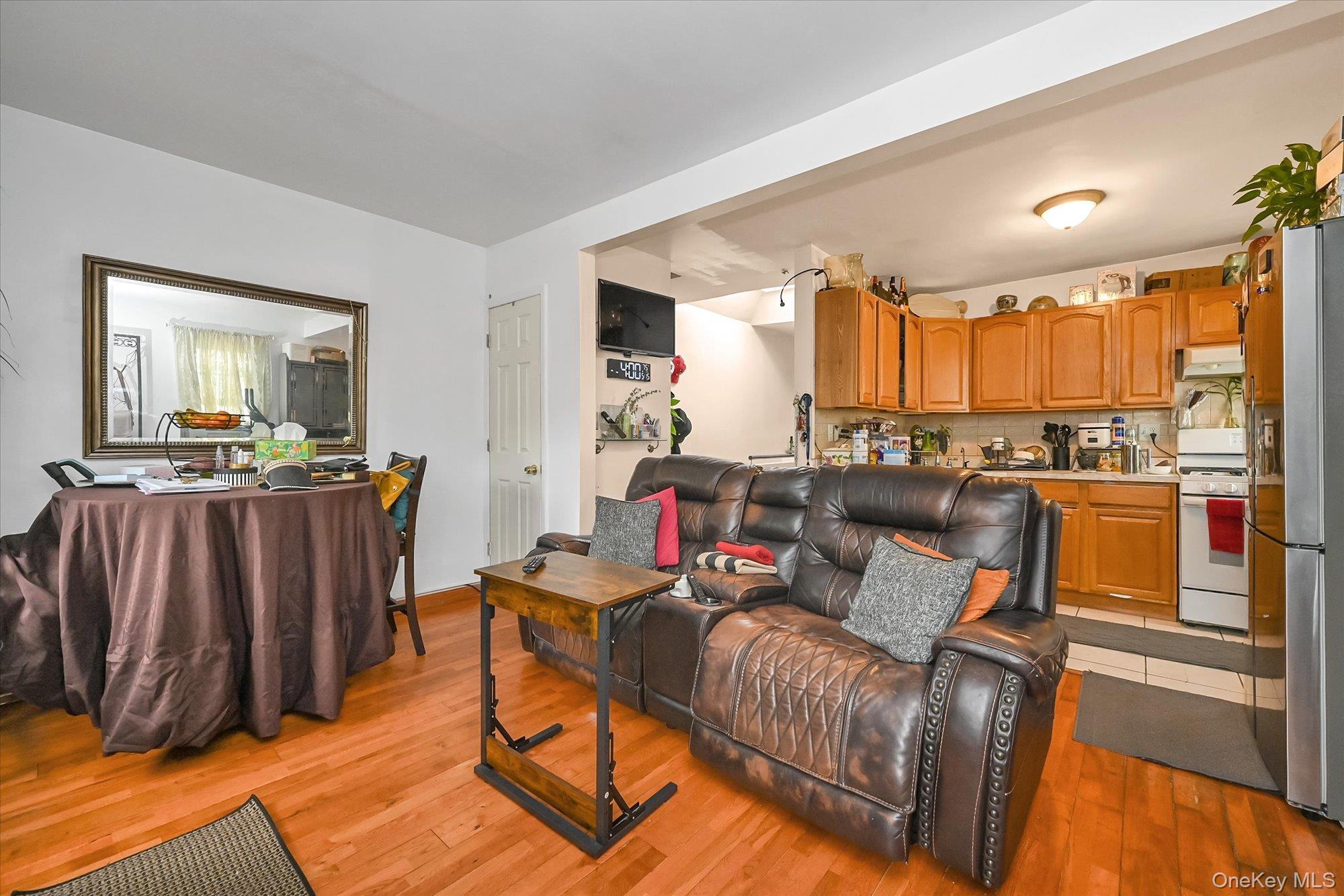 Single Family 80th Queens, NY 11385, MLS-998656-4