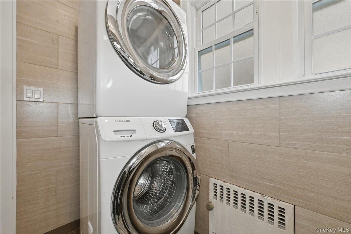 Single Family 205th Street Queens, NY 11361, MLS-998737-30
