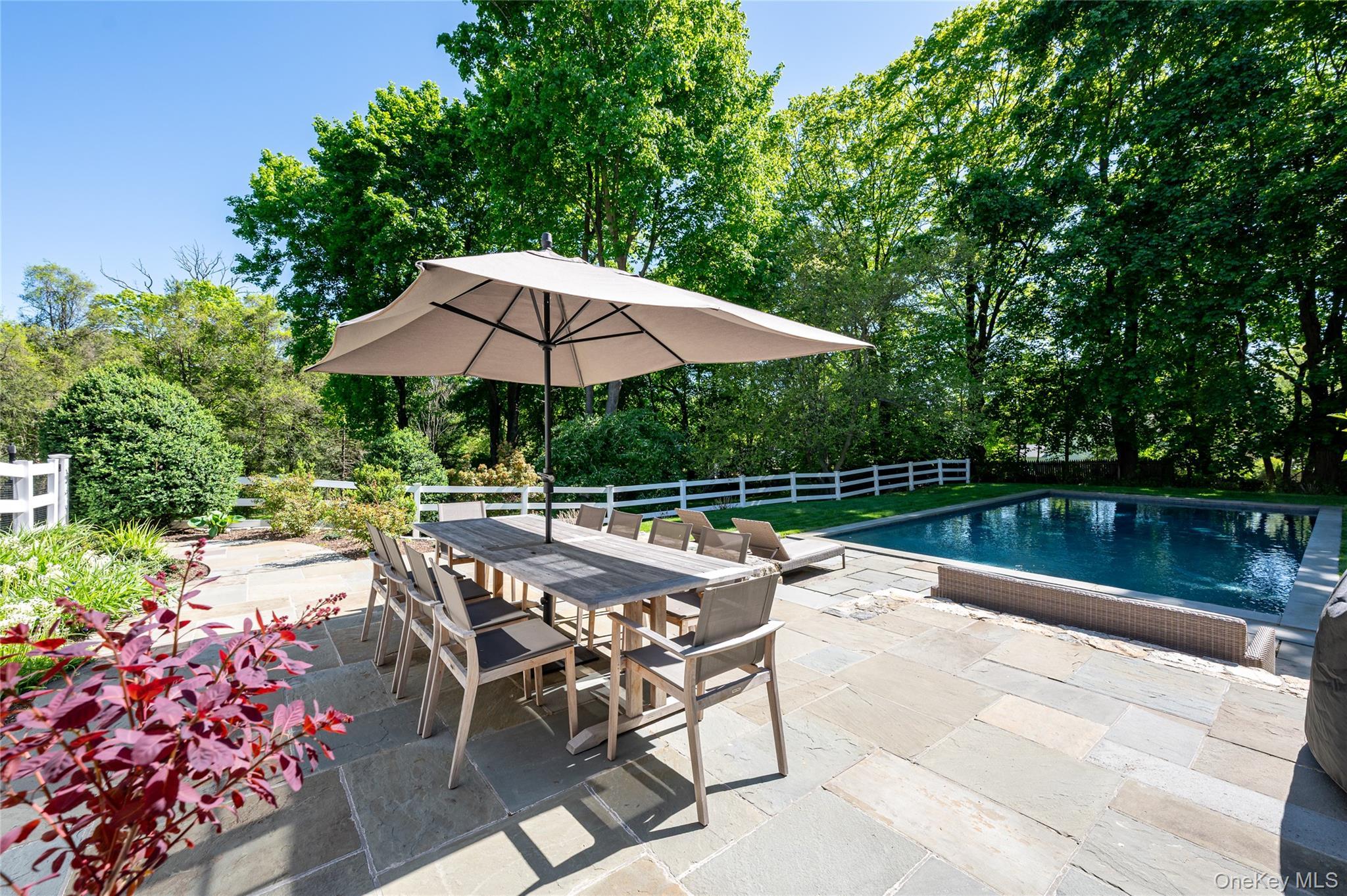 Single Family Taconic  Out Of Area, NY 06831, MLS-998749-10