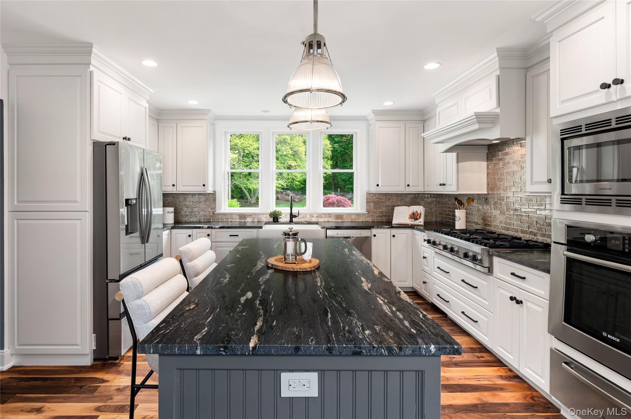 Single Family Taconic  Out Of Area, NY 06831, MLS-998749-16