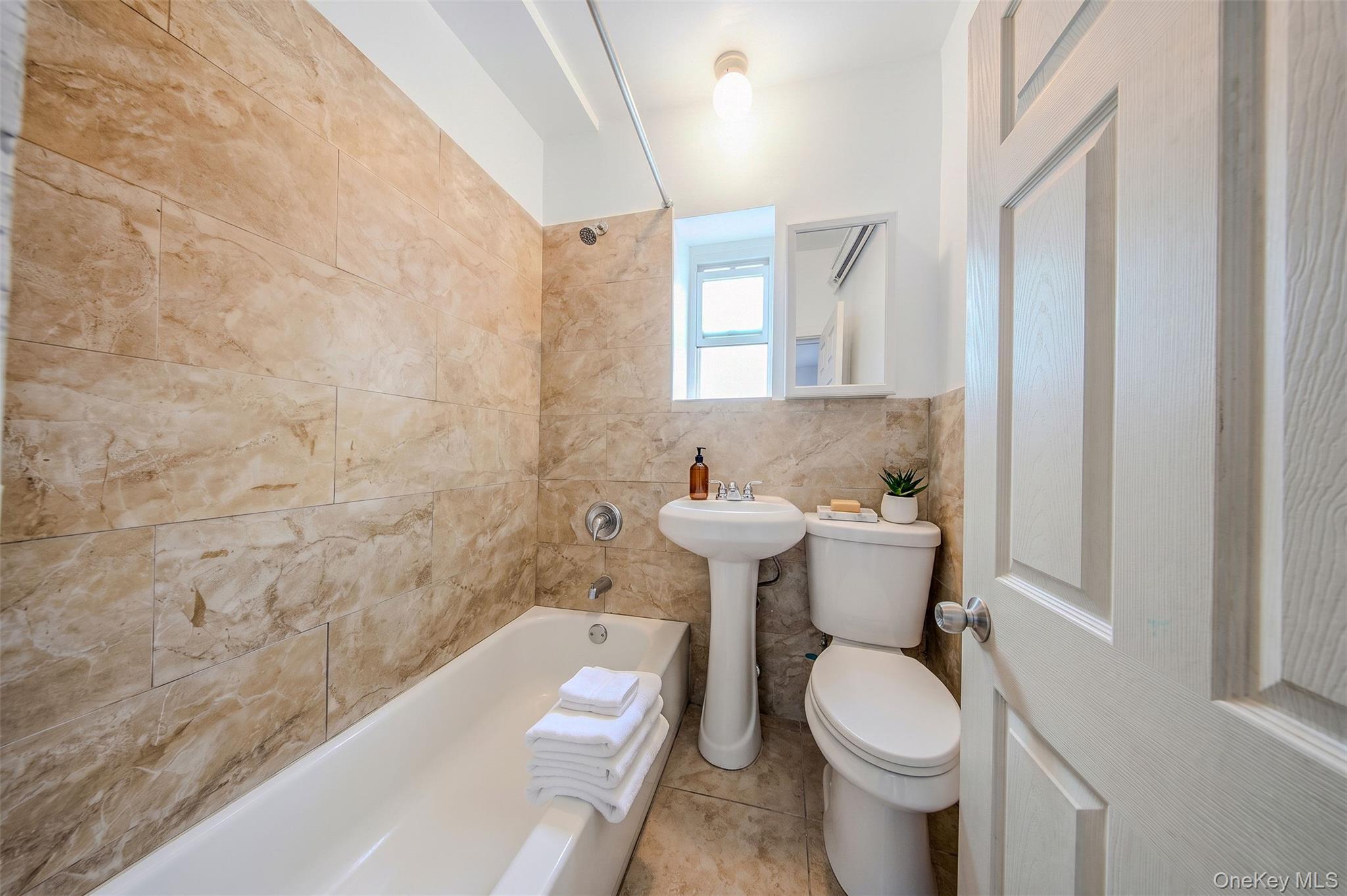 Single Family 223rd Bronx, NY 10466, MLS-998816-16