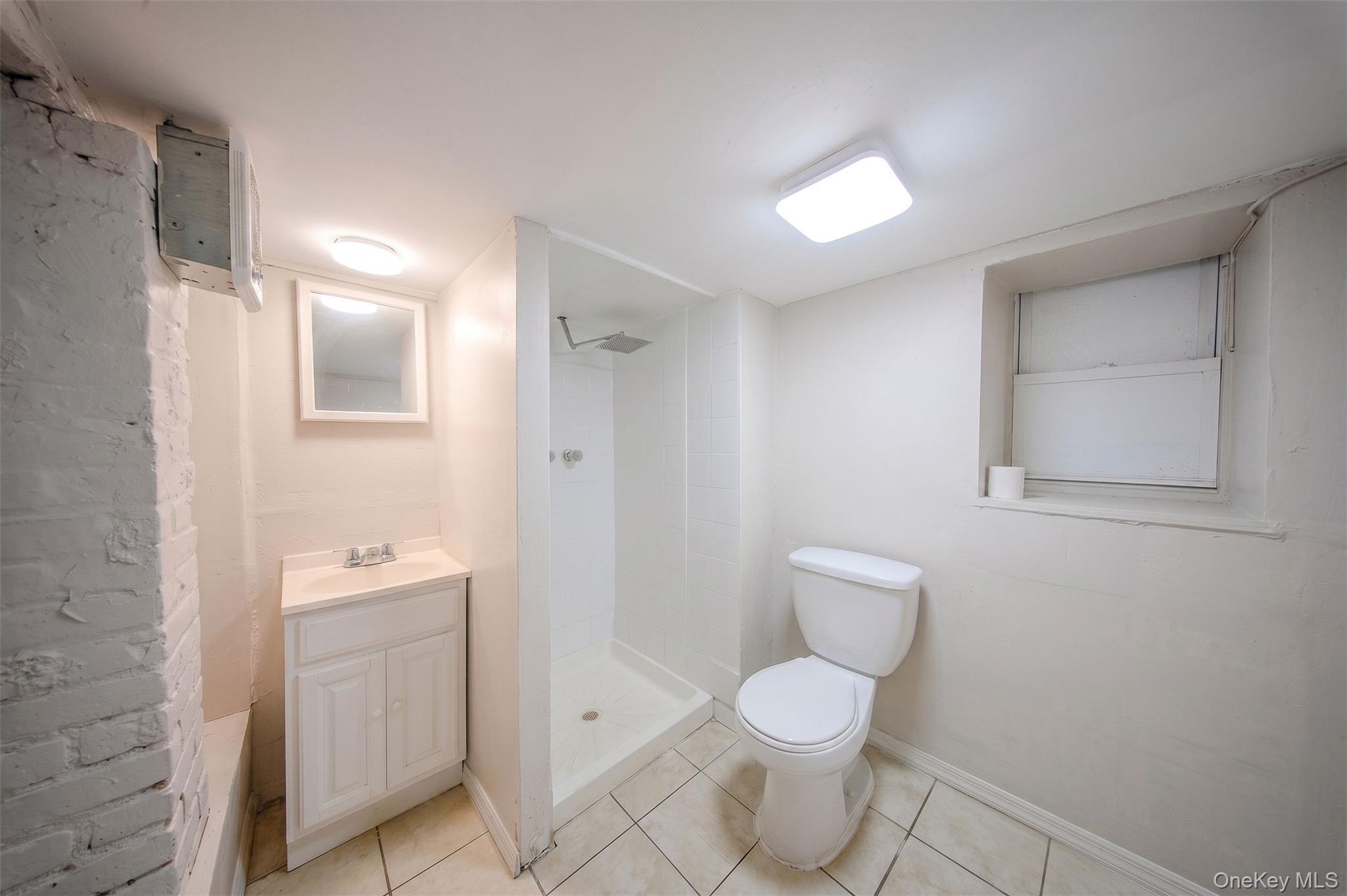Single Family 223rd Bronx, NY 10466, MLS-998816-17