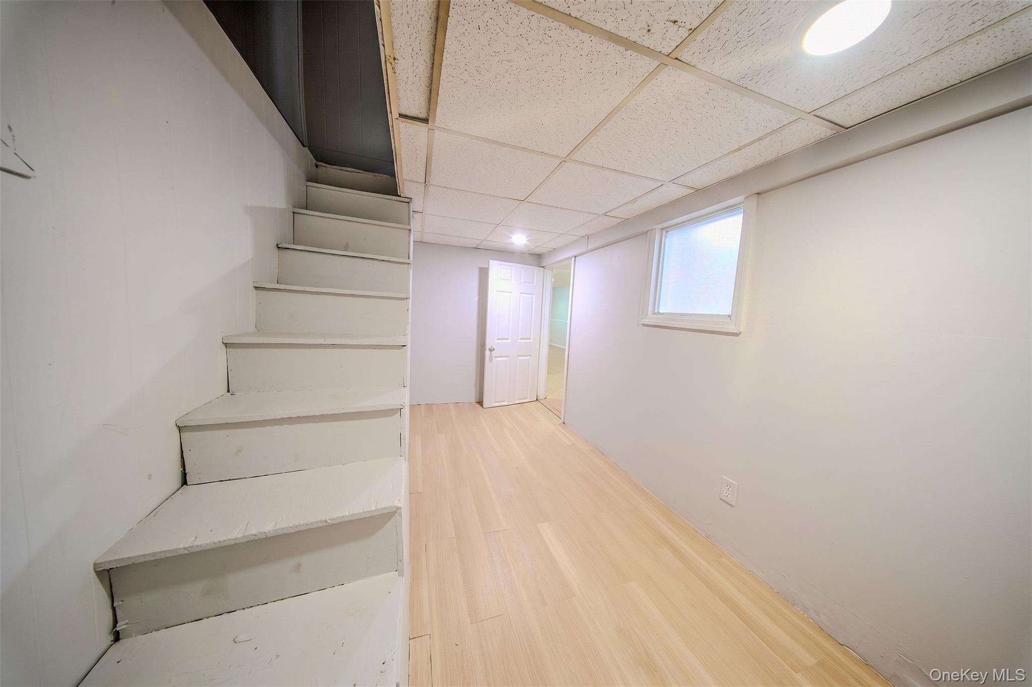 Single Family 223rd Bronx, NY 10466, MLS-998816-20