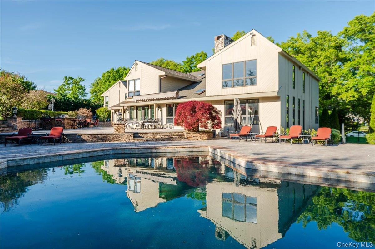 Single Family Twin Ponds Street Nassau County, NY 11024, MLS-998857-38