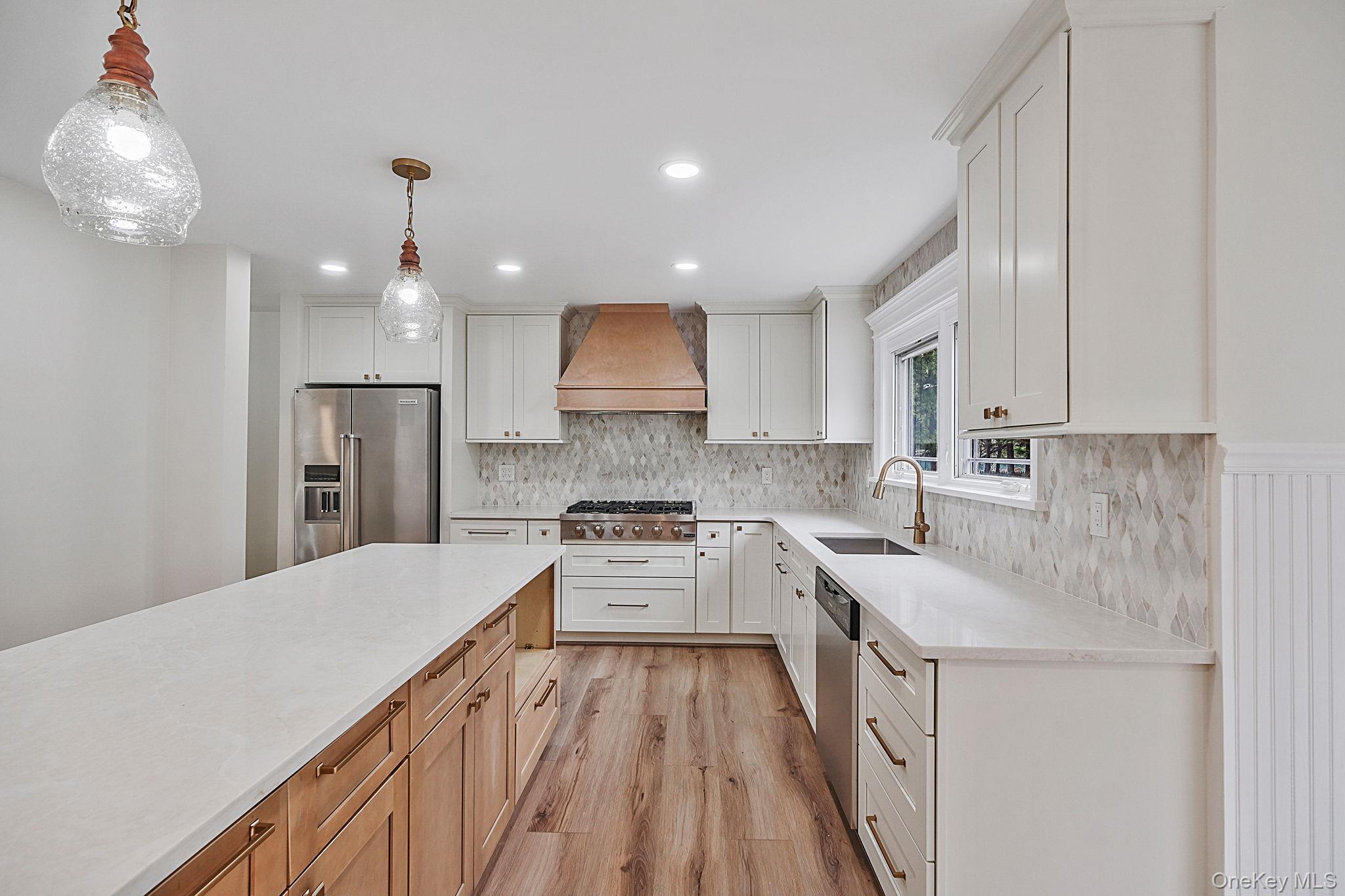 Single Family Robert Court  Suffolk County, NY 11934, MLS-998861-17