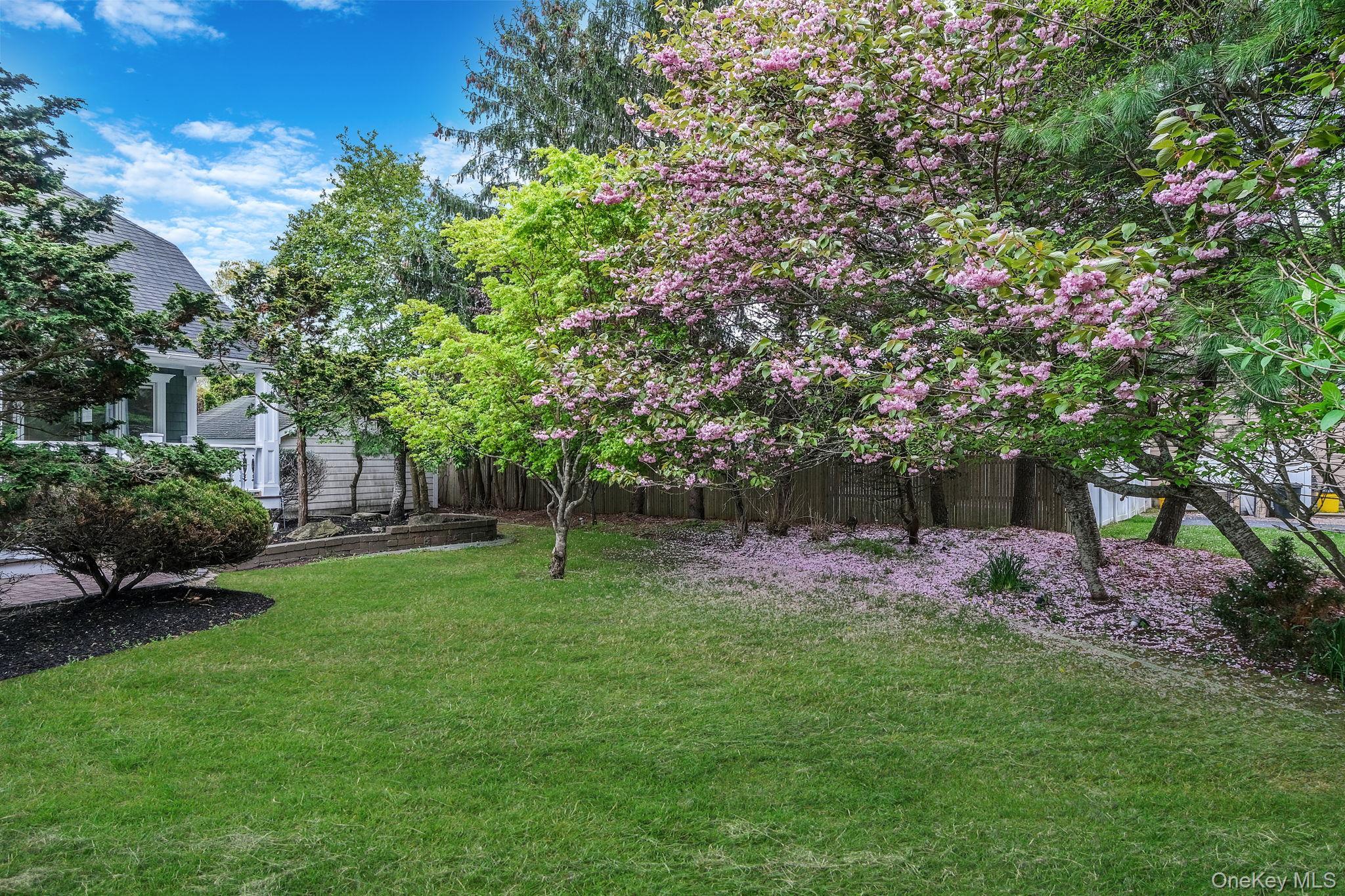 Single Family Robert Court  Suffolk County, NY 11934, MLS-998861-4