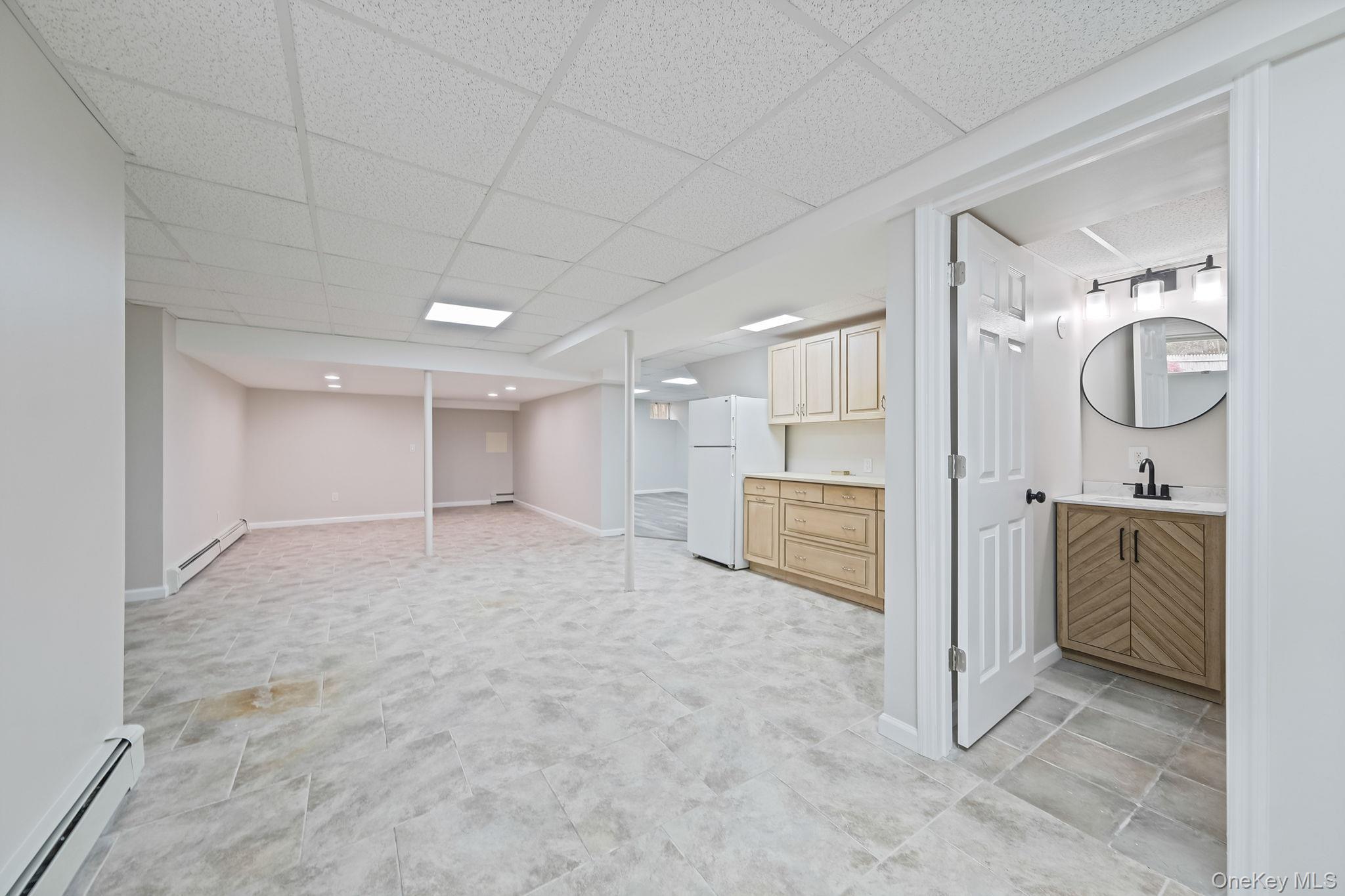 Single Family Robert Court  Suffolk County, NY 11934, MLS-998861-40