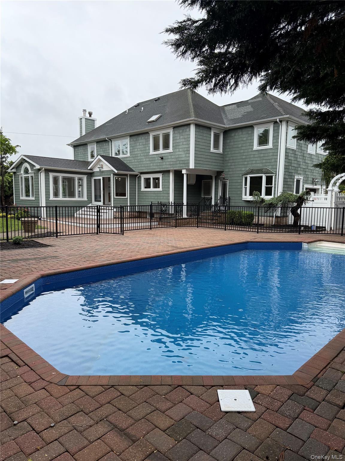 Single Family Robert Court  Suffolk County, NY 11934, MLS-998861-6