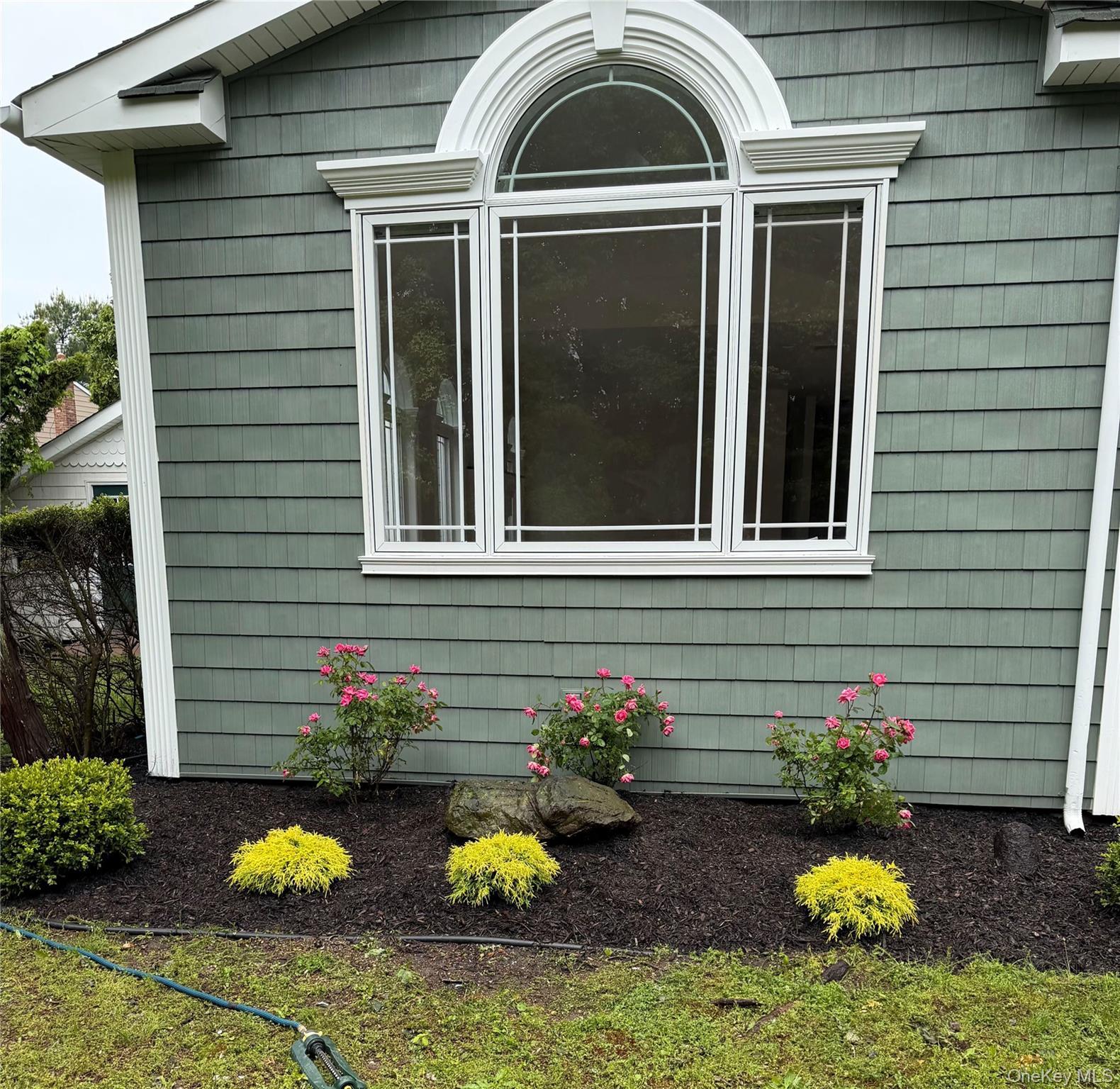 Single Family Robert Court  Suffolk County, NY 11934, MLS-998861-8