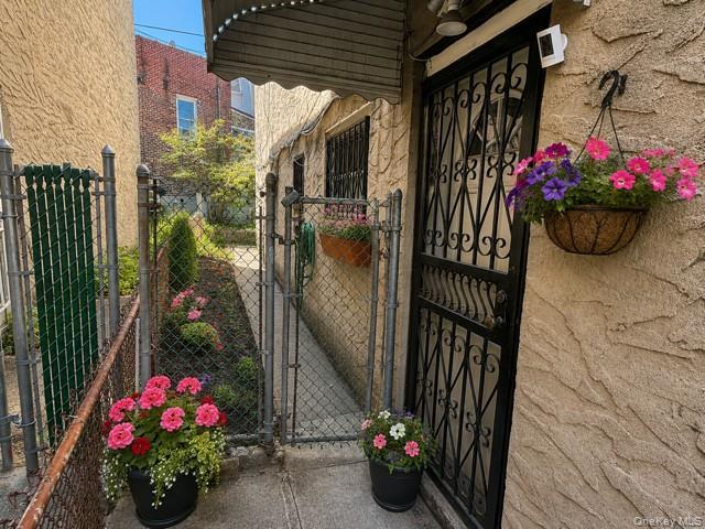 Single Family Barnes Bronx, NY 10467, MLS-998862-13
