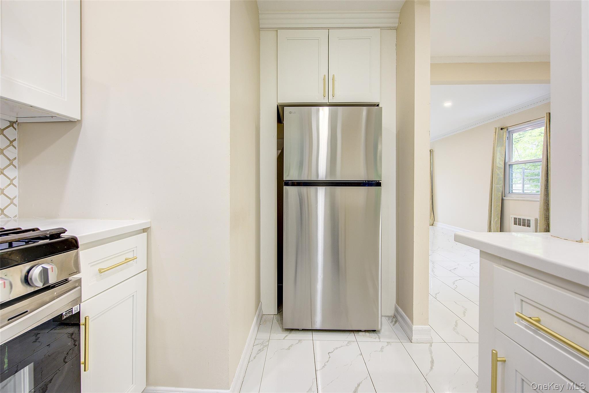 Single Family 76th Road Queens, NY 11366, MLS-998900-13