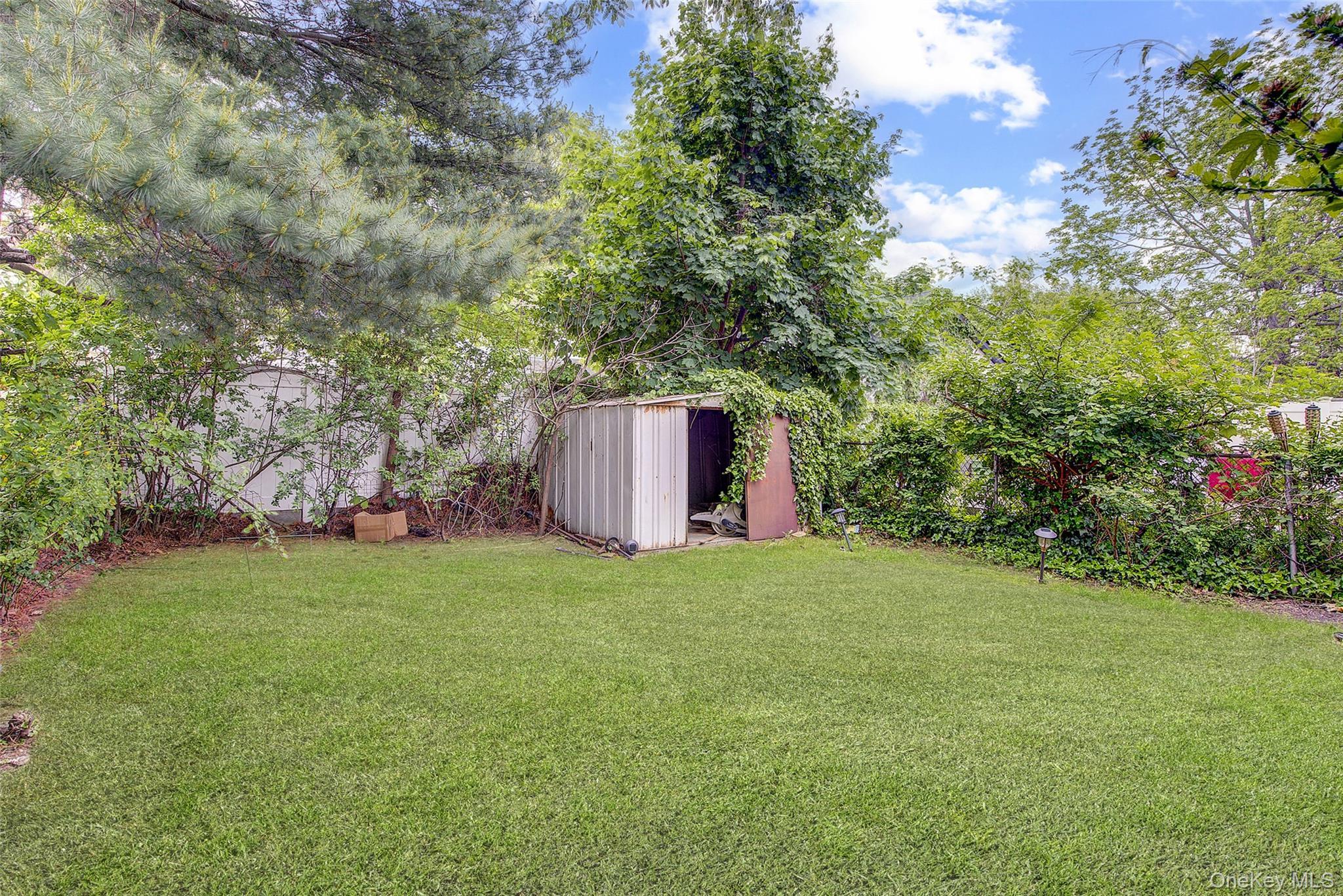 Single Family 76th Road Queens, NY 11366, MLS-998900-44