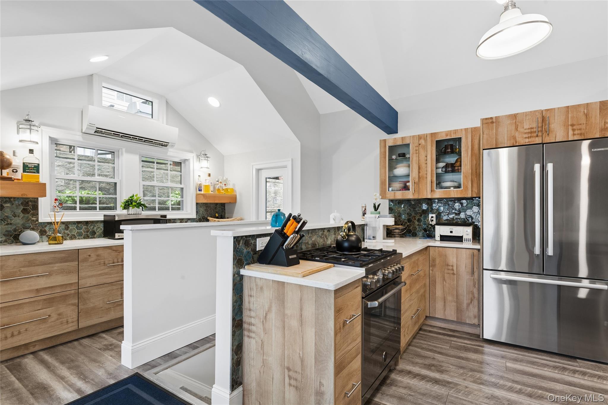 Single Family Old Dock Road Suffolk County, NY 11754, MLS-998905-10