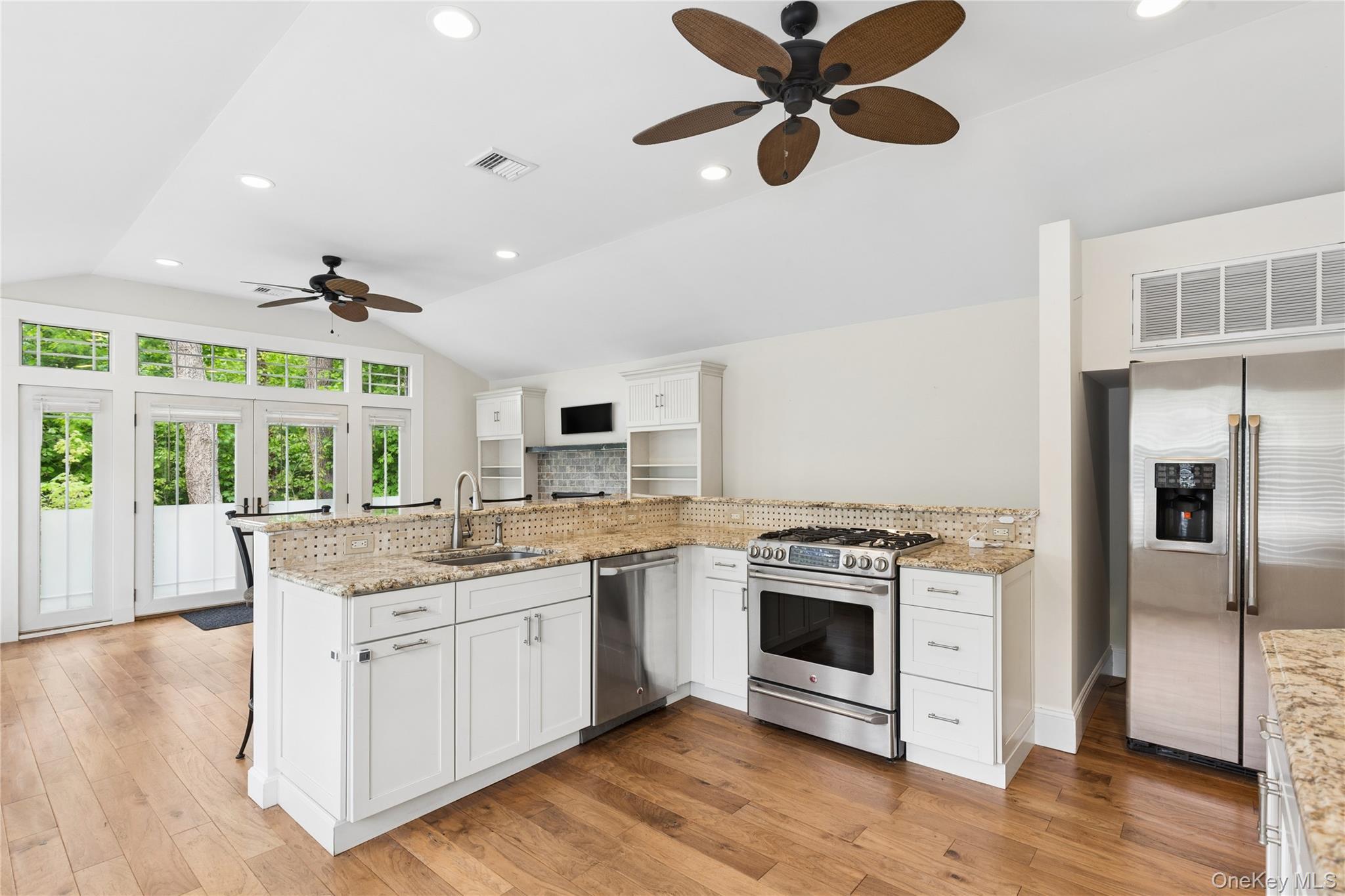 Single Family Old Dock Road Suffolk County, NY 11754, MLS-998905-24