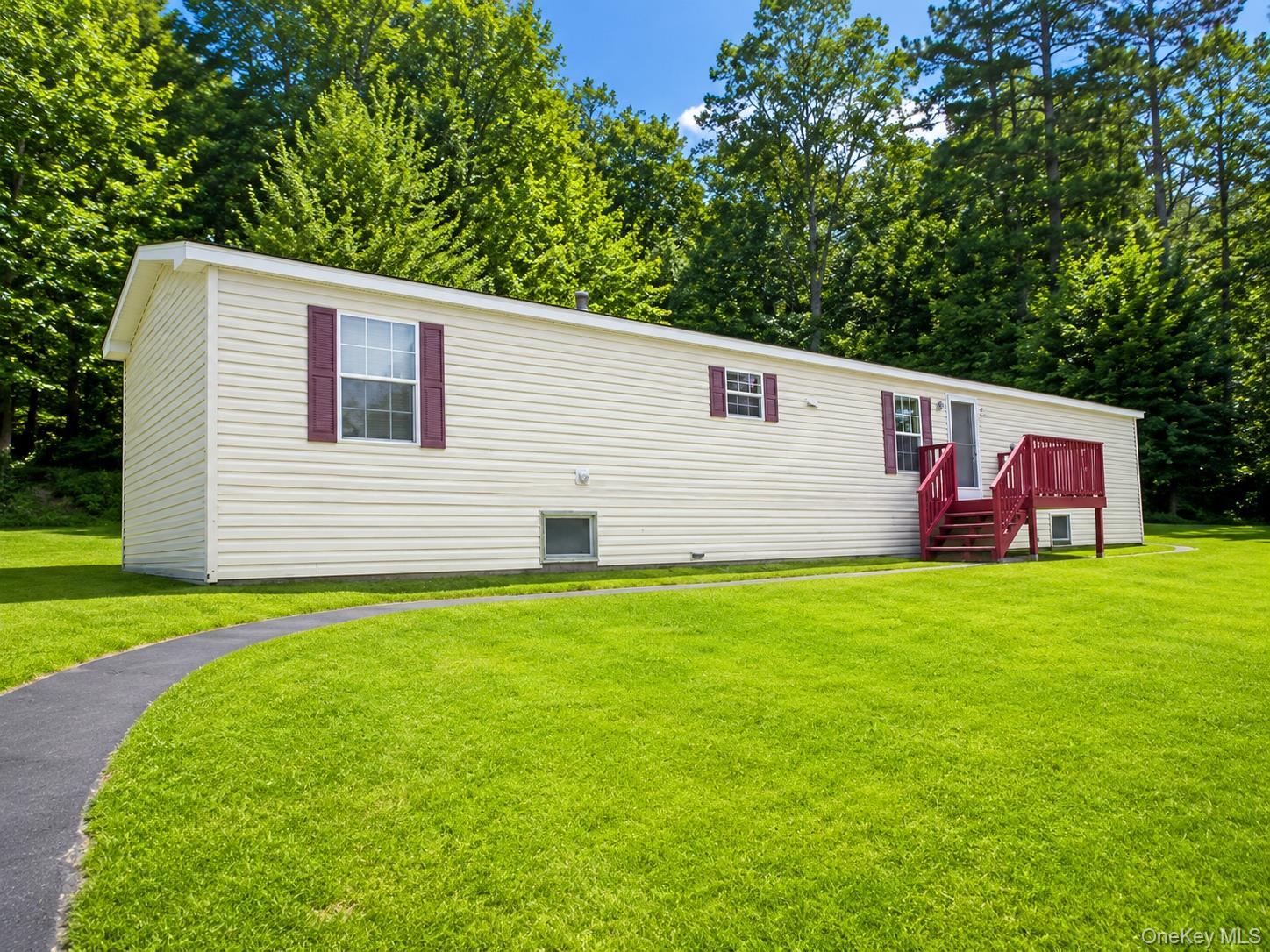 Single Family Mutton Hill Sullivan County, NY 12765, MLS-998911-18
