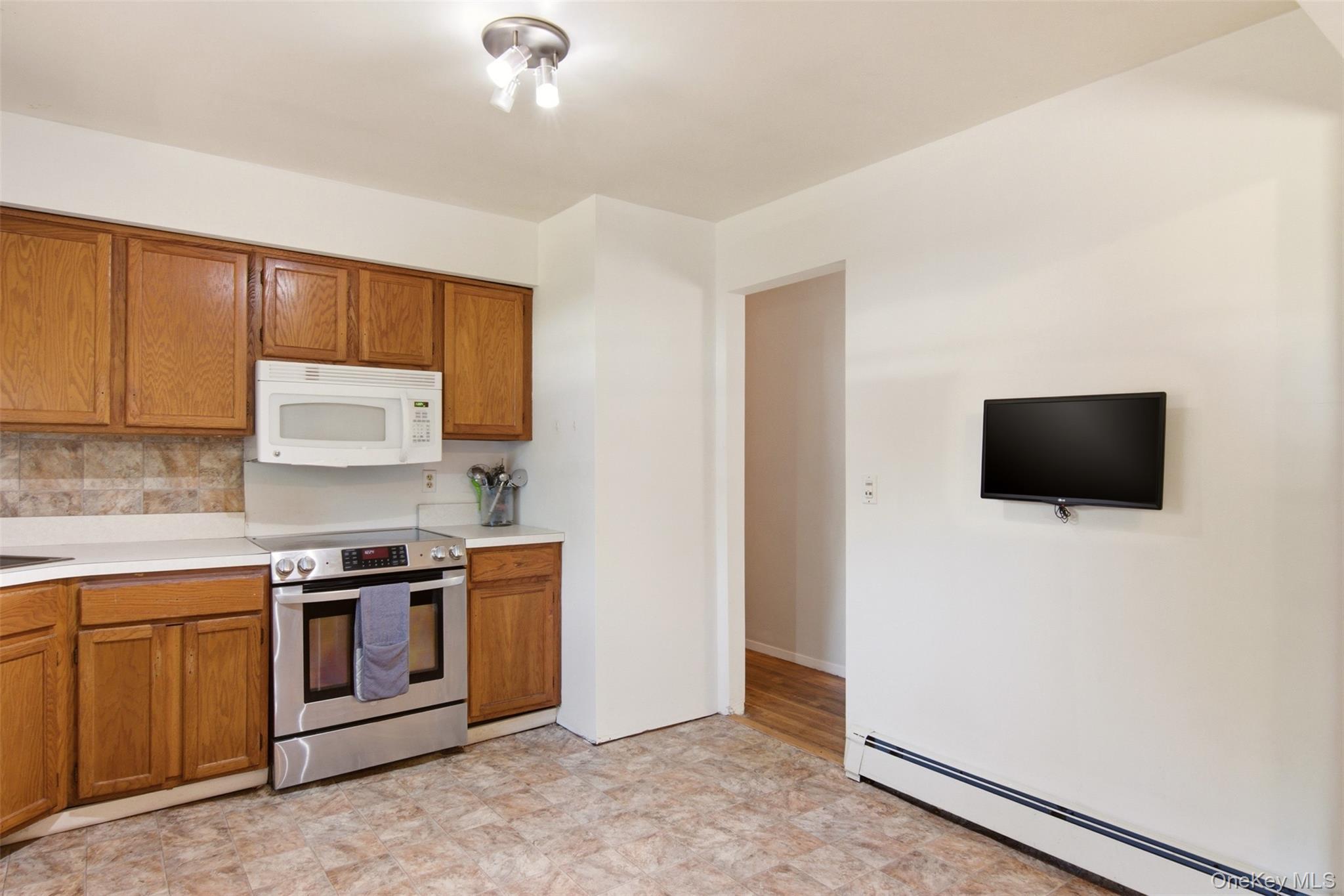 Single Family Canal Road Suffolk County, NY 11776, MLS-998918-9