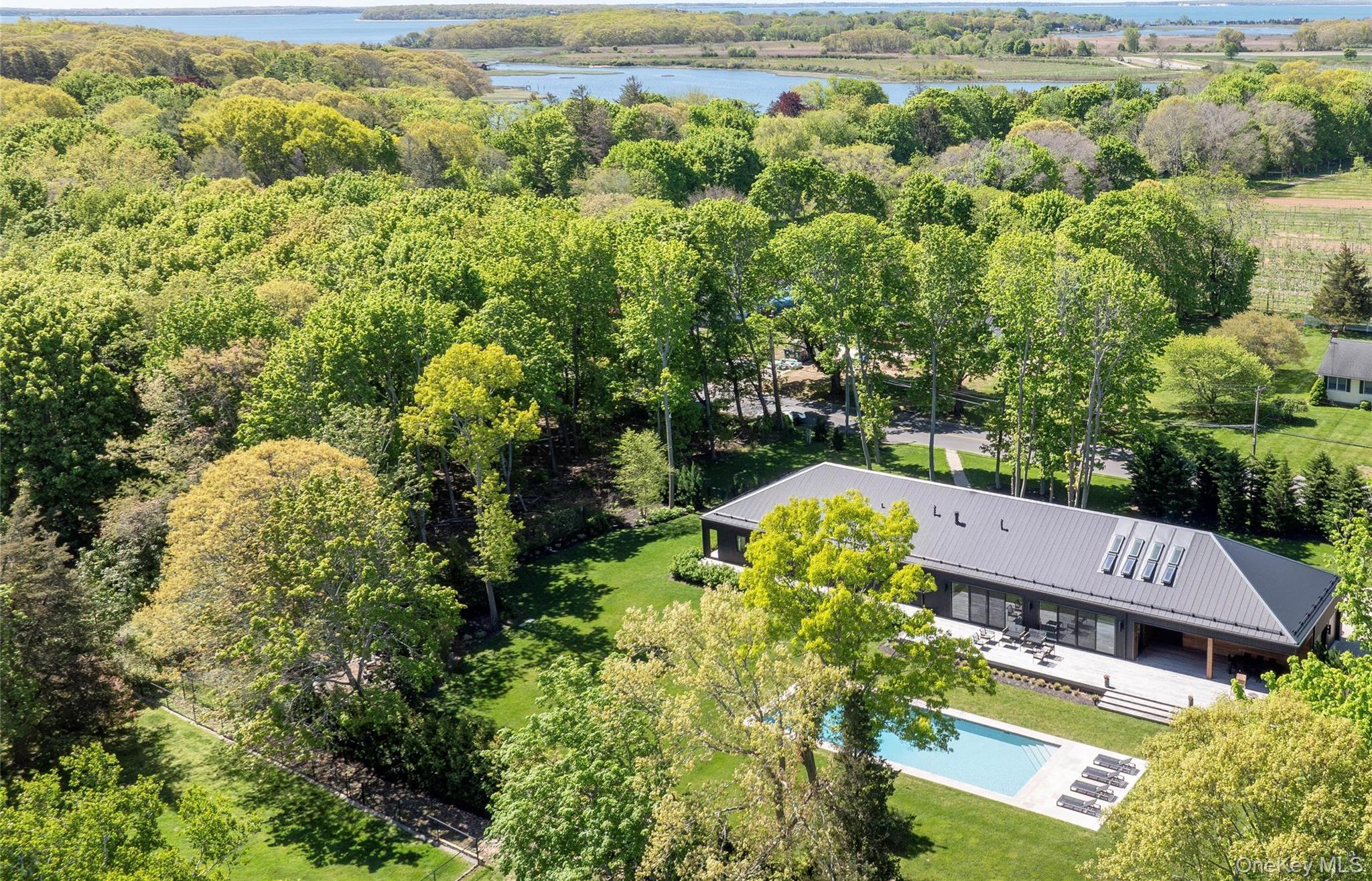 Single Family Pequash Avenue  Suffolk County, NY 11935, MLS-998965-30