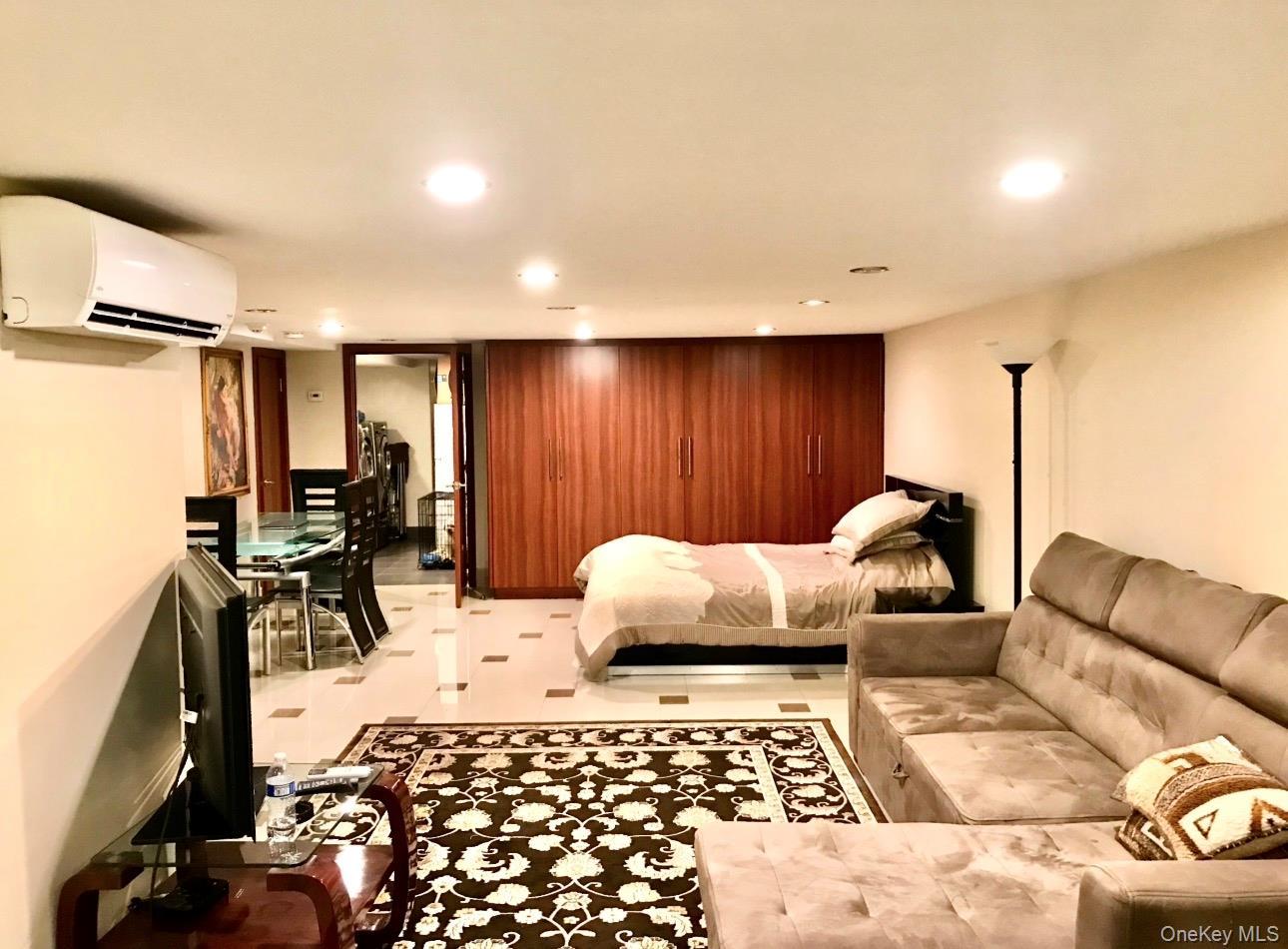 Single Family 65th  Queens, NY 11374, MLS-999000-16