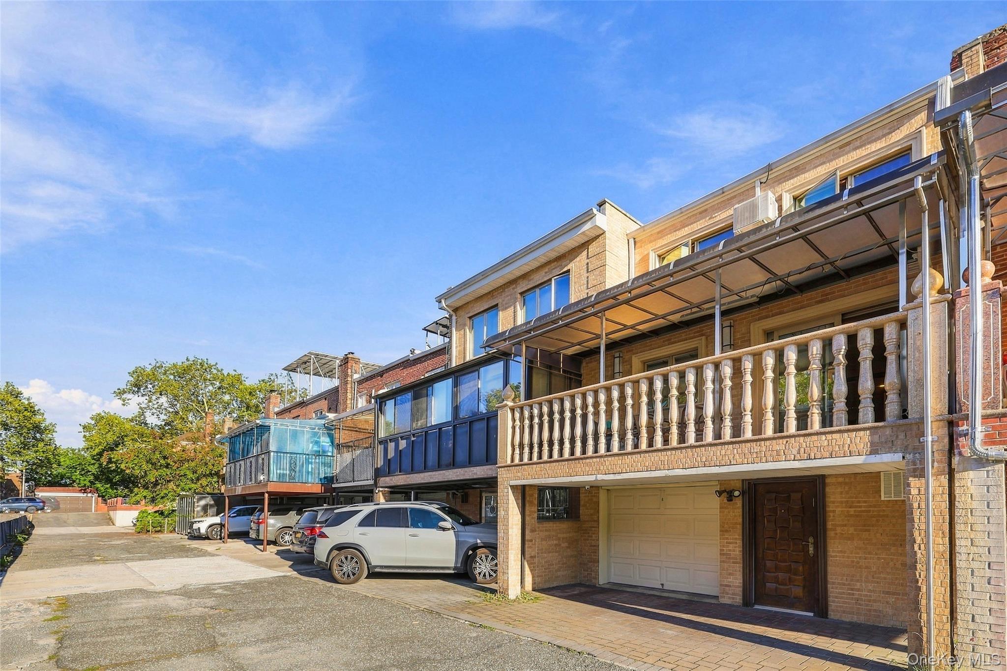 Single Family 65th Road  Queens, NY 11374, MLS-999000-35