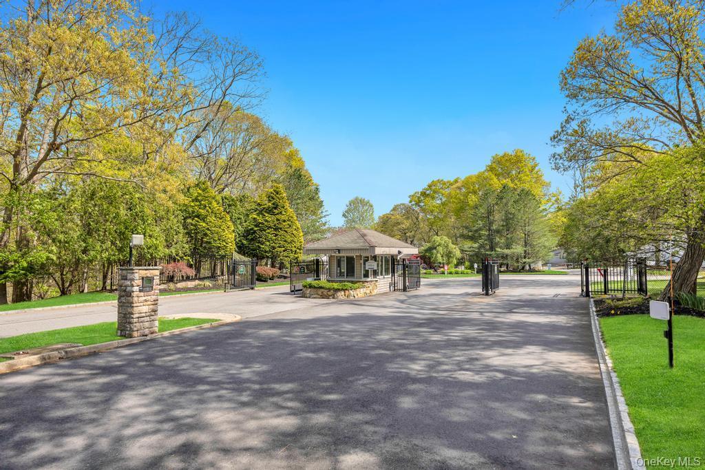 Single Family Middle Suffolk County, NY 11933, MLS-999128-2