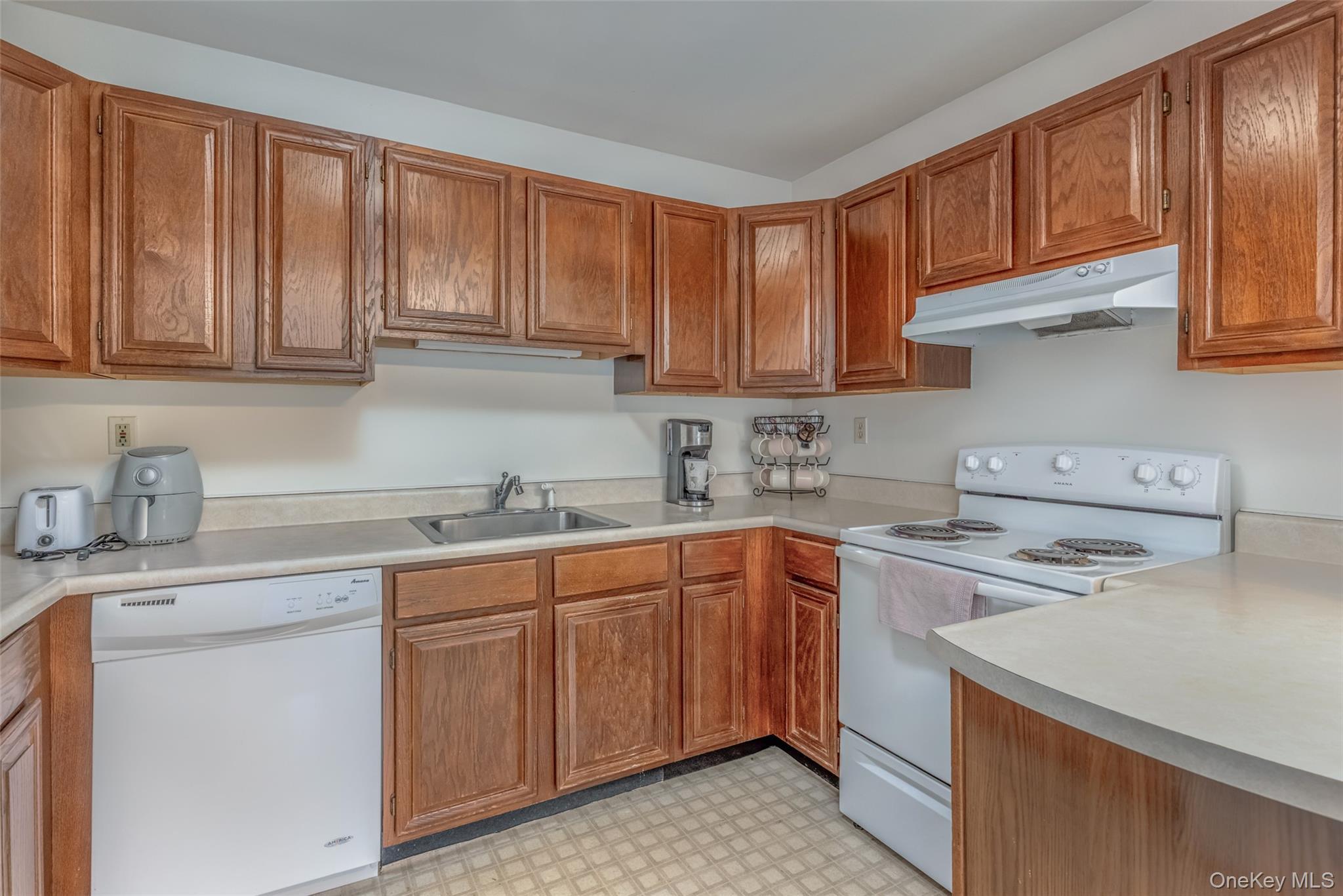 Single Family Cottontail Lane  Ulster County, NY 12498, MLS-999135-25