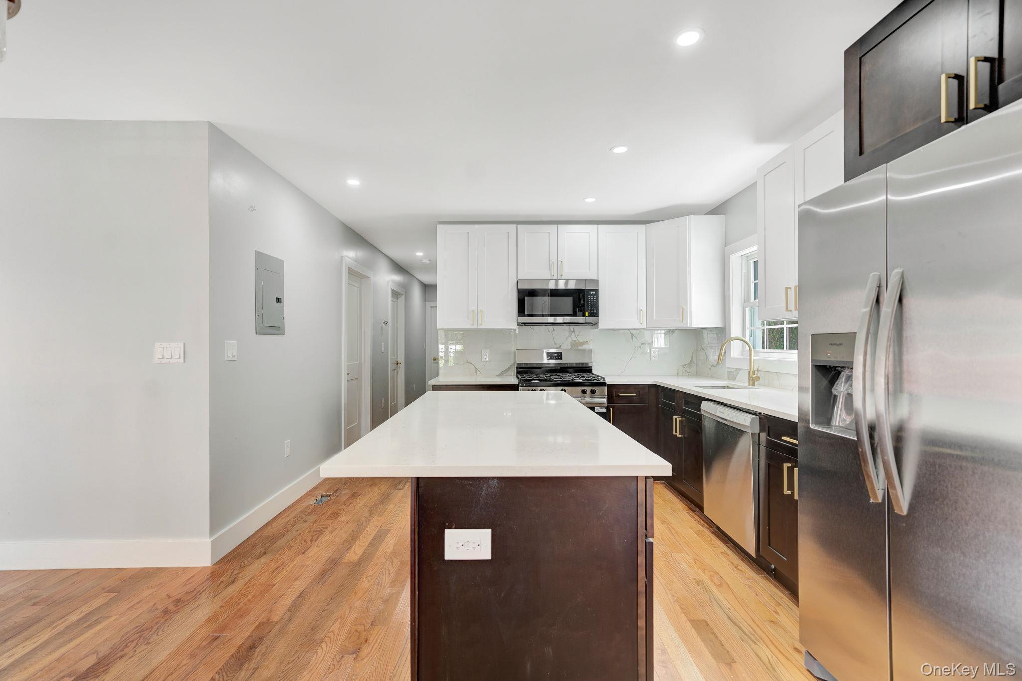 Single Family 184th Street Queens, NY 11413, MLS-999240-15