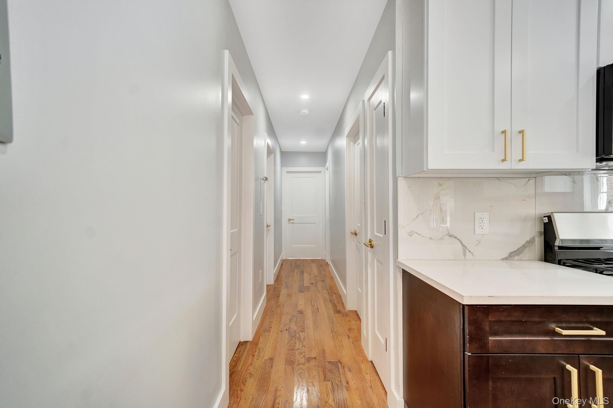 Single Family 184th Street Queens, NY 11413, MLS-999240-18