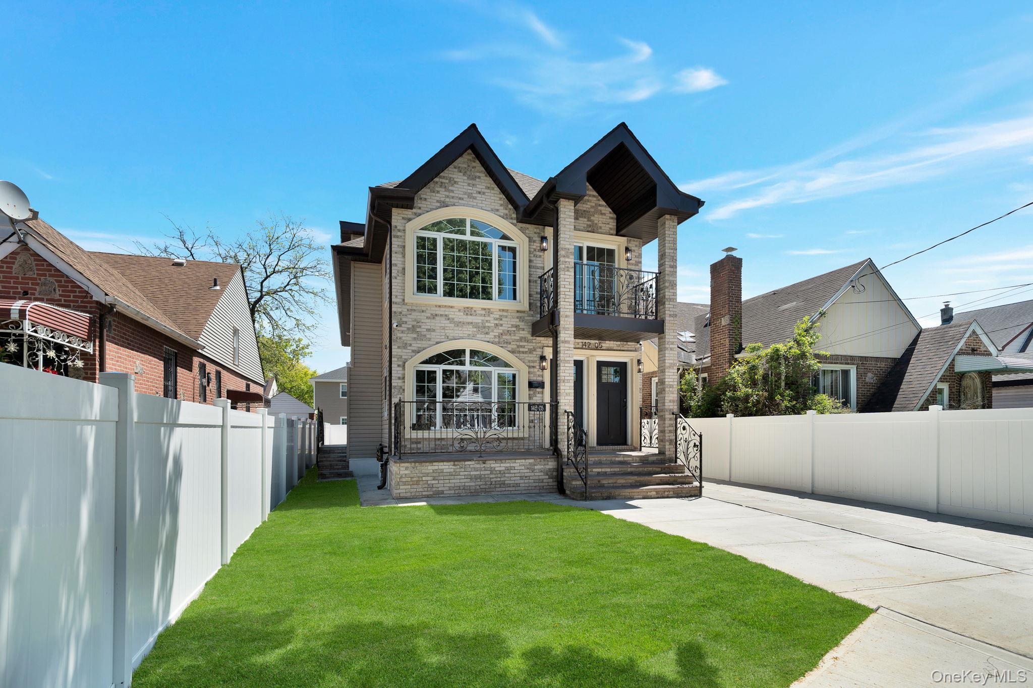 Single Family 184th Street Queens, NY 11413, MLS-999240-4