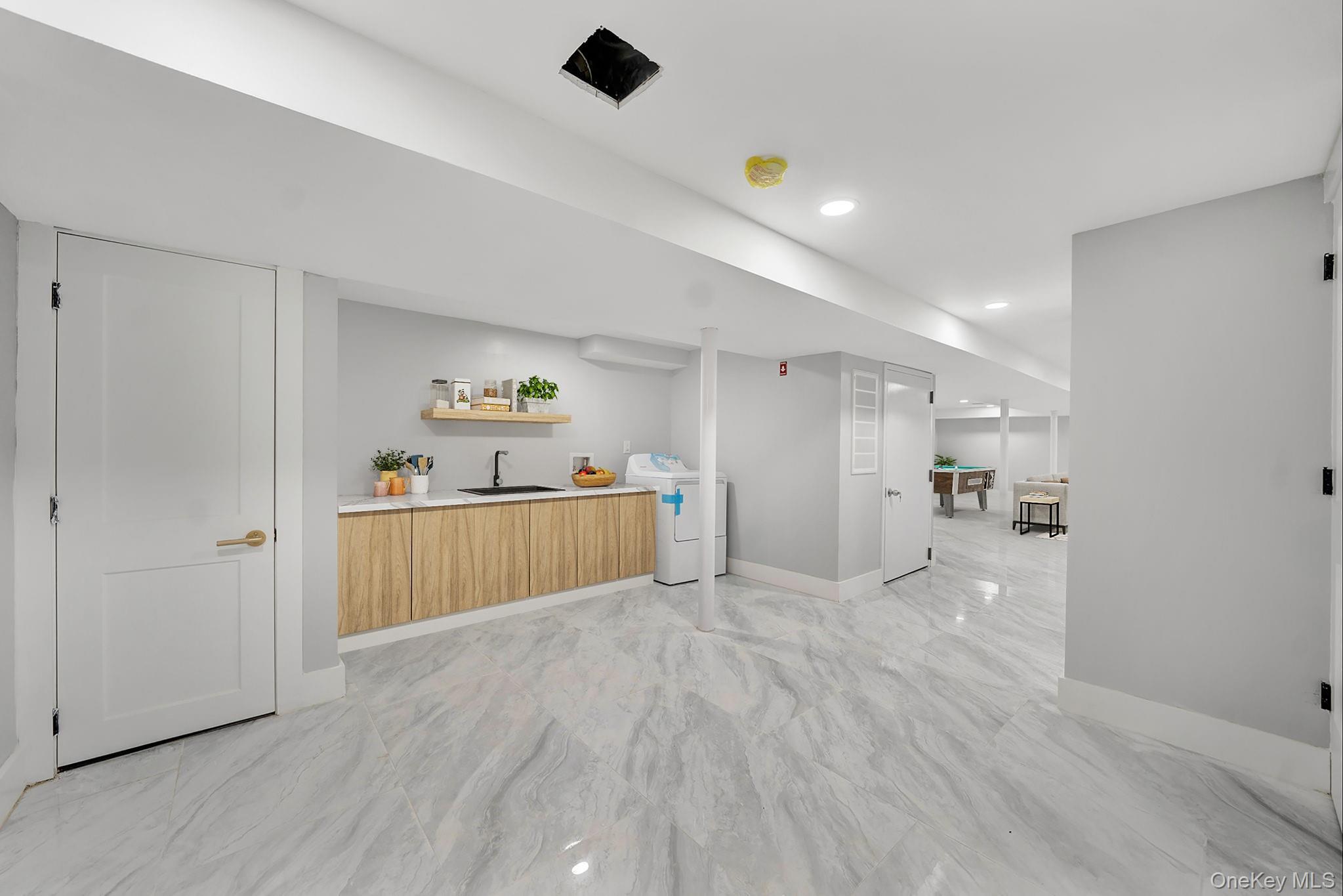 Single Family 184th Street Queens, NY 11413, MLS-999240-42