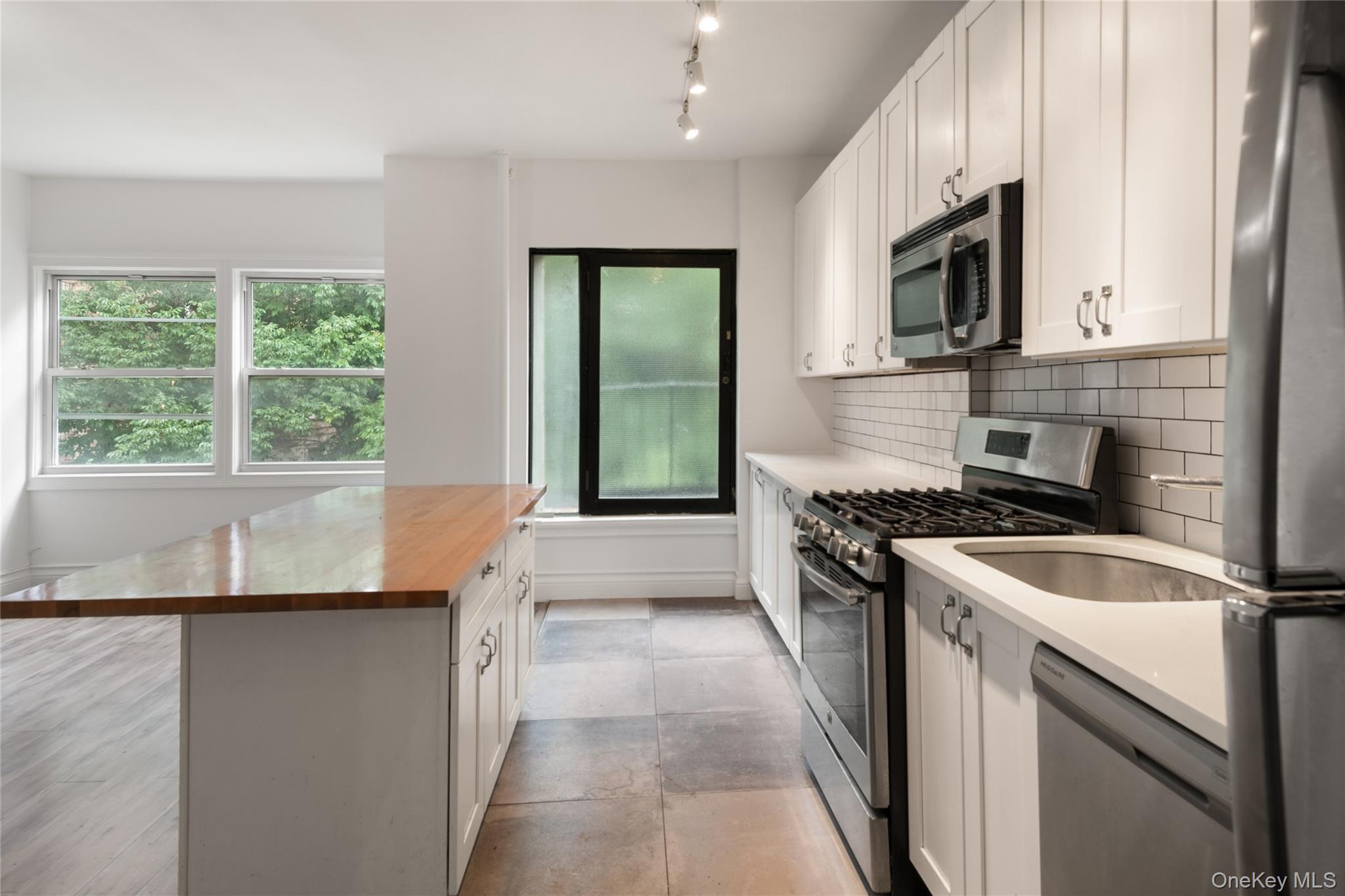Single Family Walton  Bronx, NY 10452, MLS-999243-8