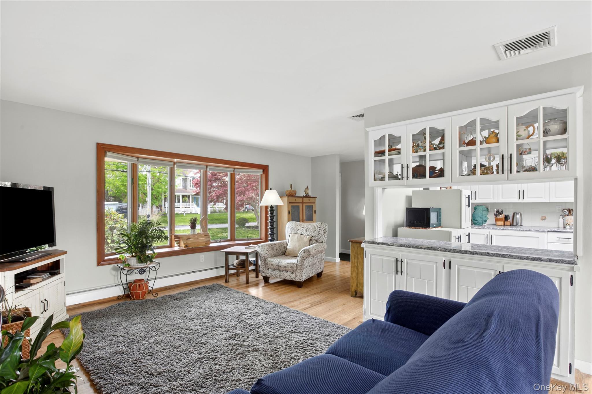 Single Family Evergreen Avenue Suffolk County, NY 11940, MLS-999248-3