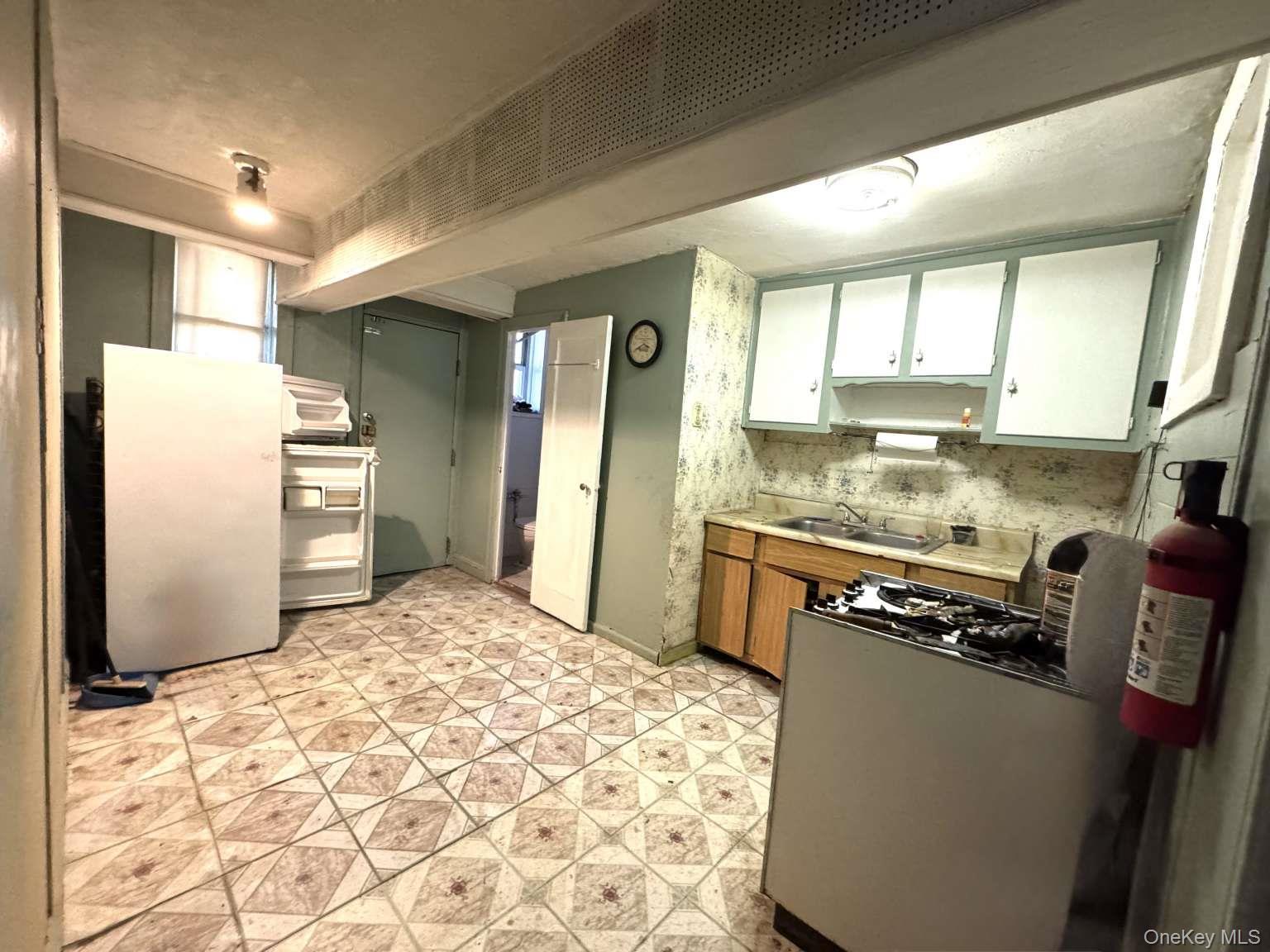 Single Family 93rd  Brooklyn, NY 11236, MLS-999275-6