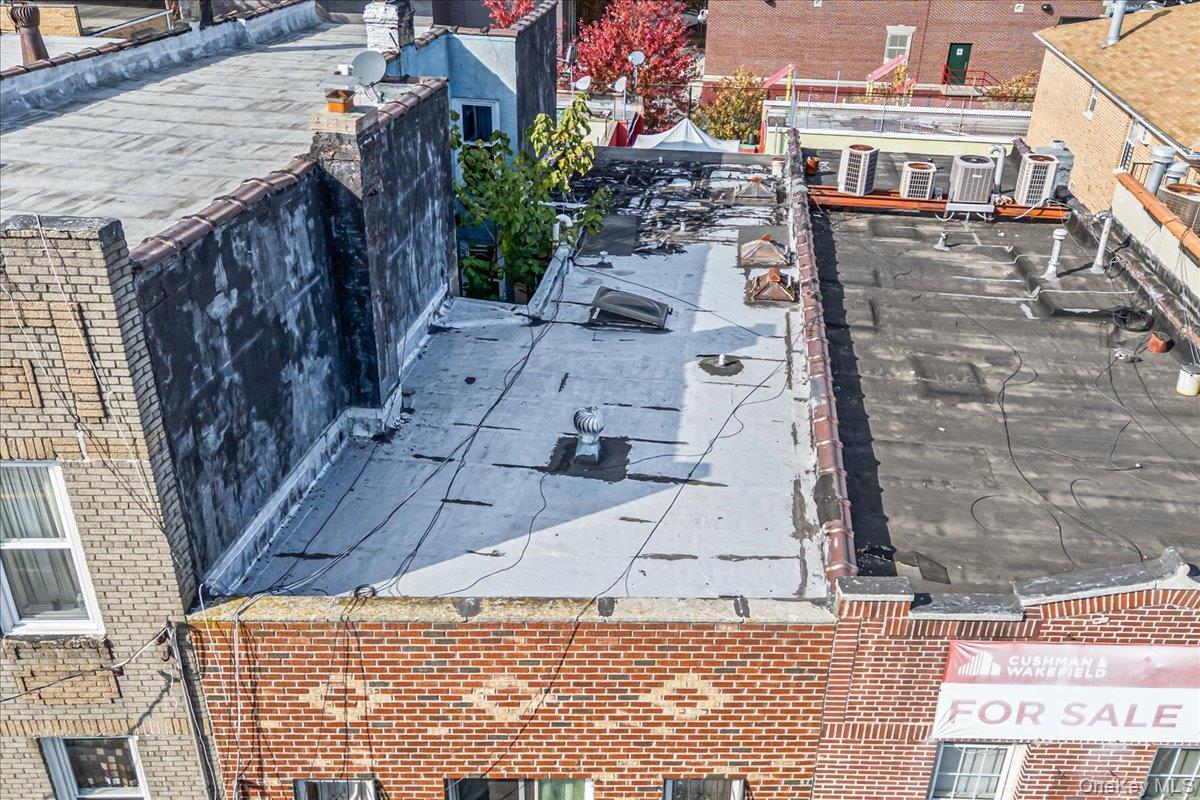 Single Family Jamaica Avenue  Queens, NY 11423, MLS-999284-6