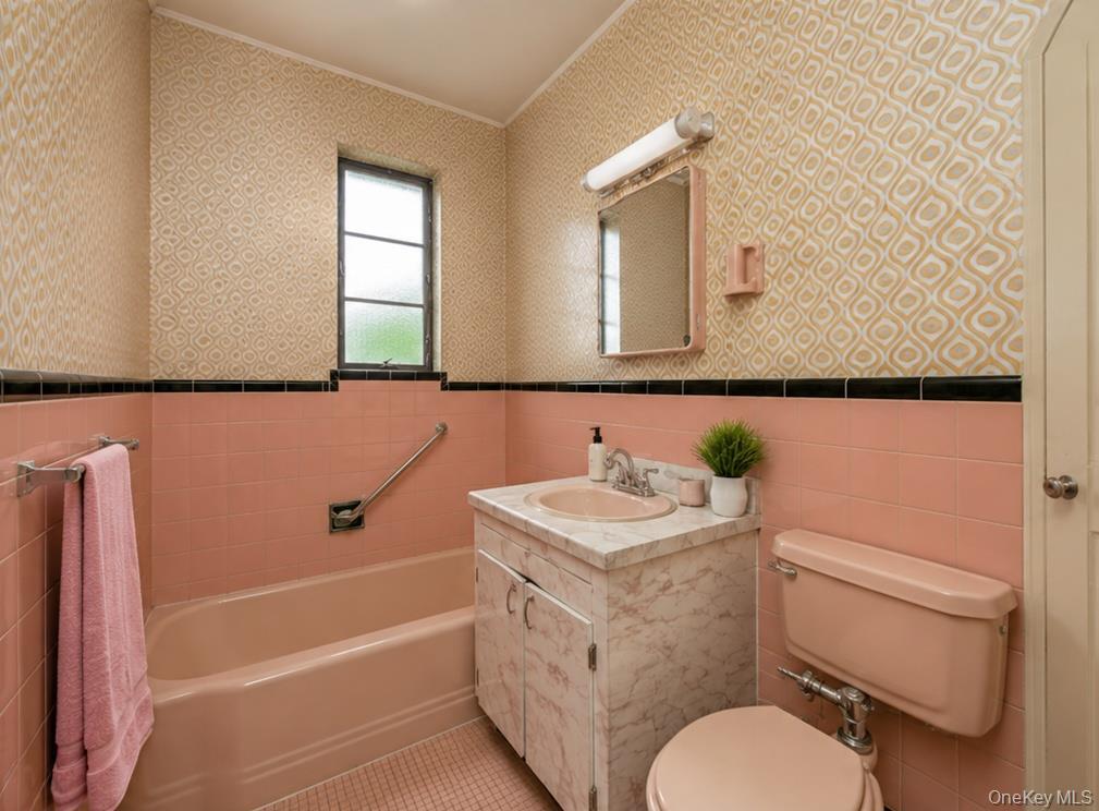 Single Family 70th Queens, NY 11367, MLS-999302-13