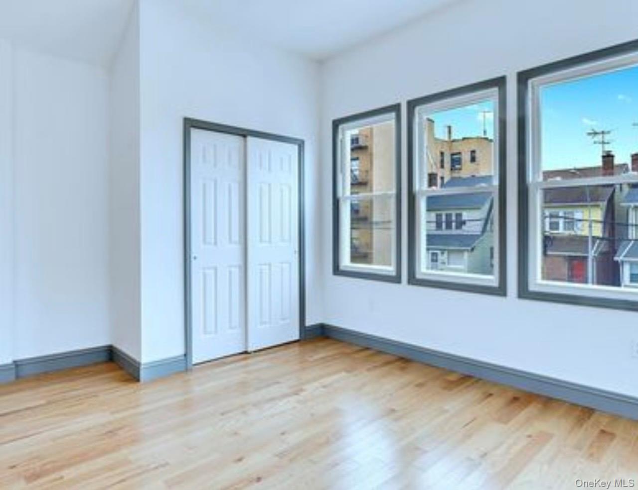 Single Family Roberts Bronx, NY 10461, MLS-999310-11