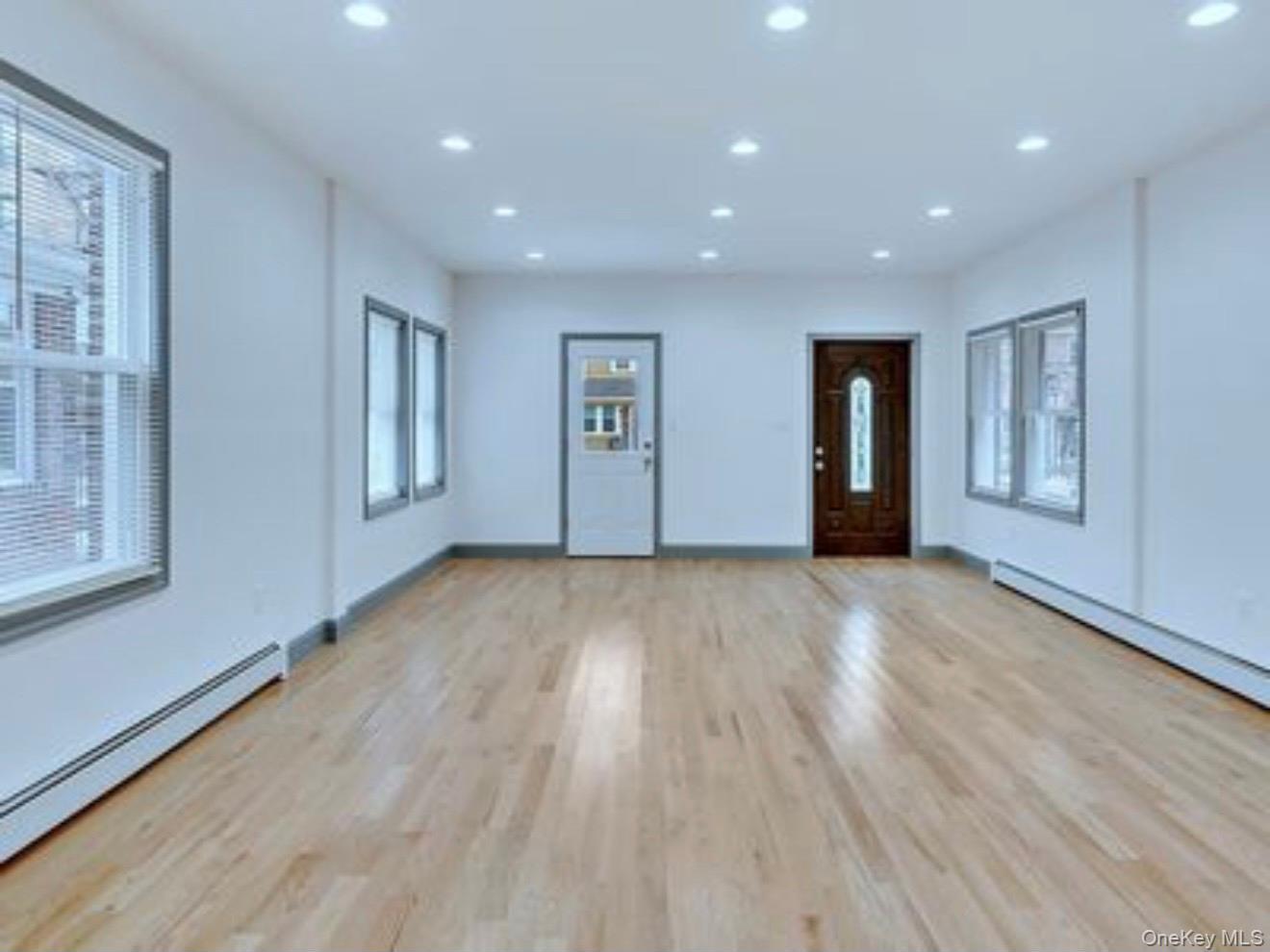 Single Family Roberts Bronx, NY 10461, MLS-999310-2