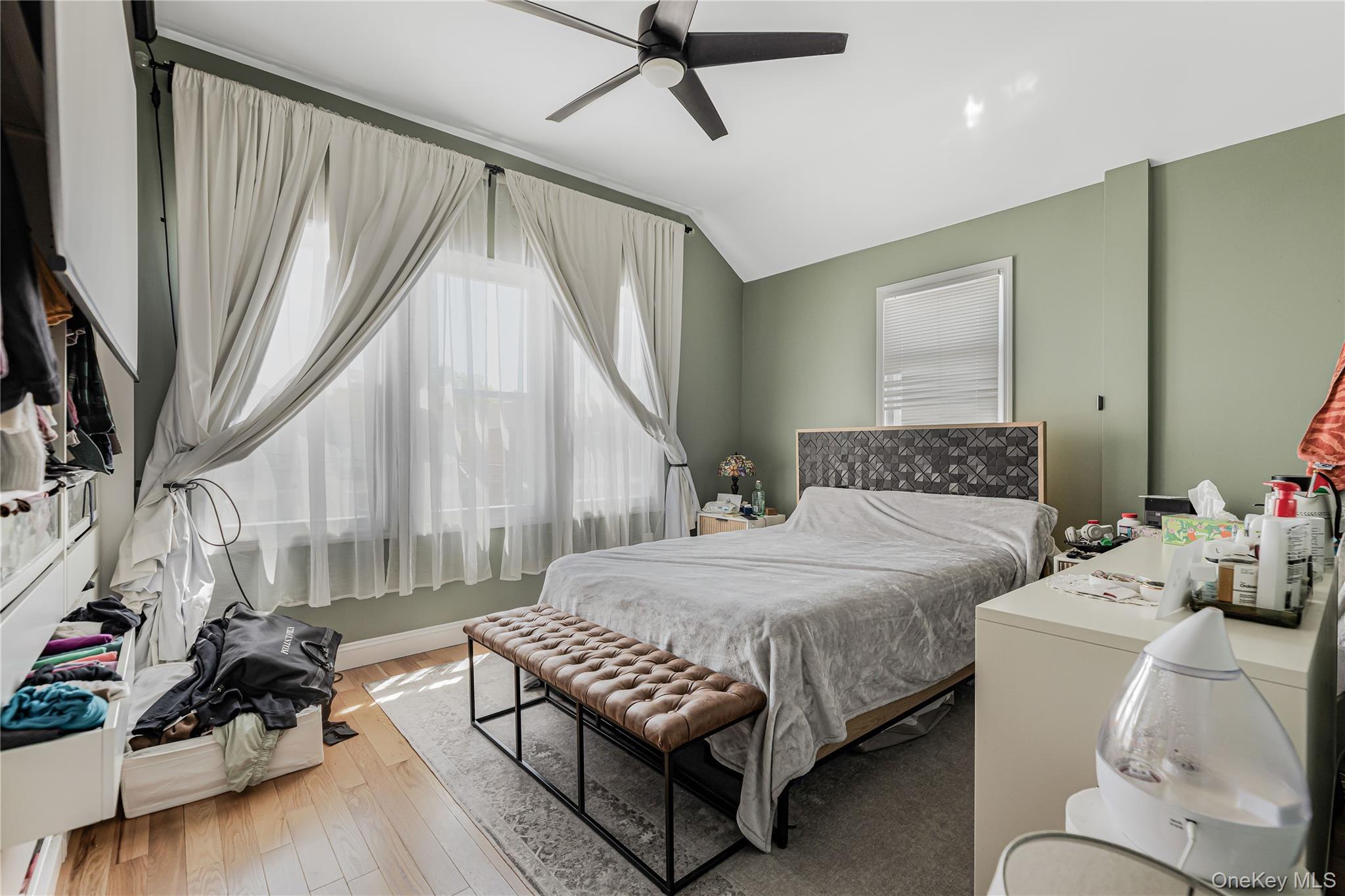 Single Family Roberts Avenue Bronx, NY 10461, MLS-999310-23